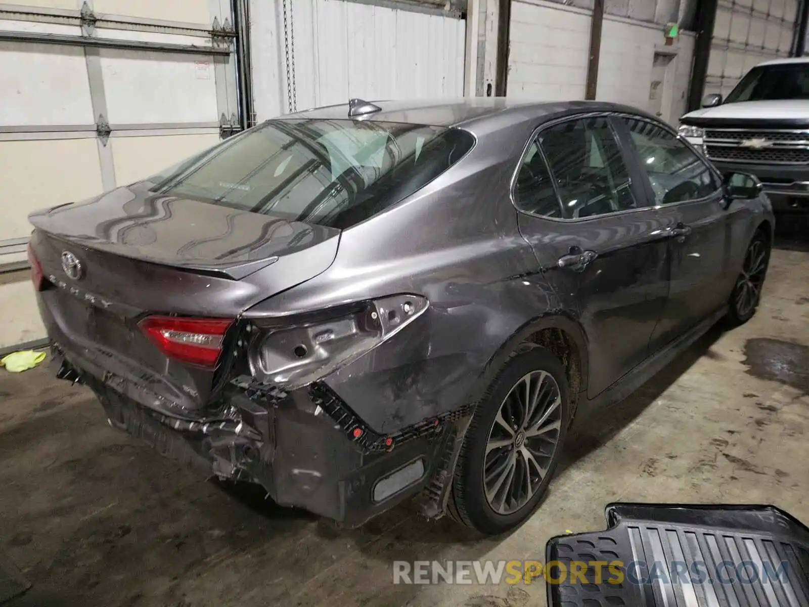 4 Photograph of a damaged car 4T1B11HK3KU782495 TOYOTA CAMRY 2019