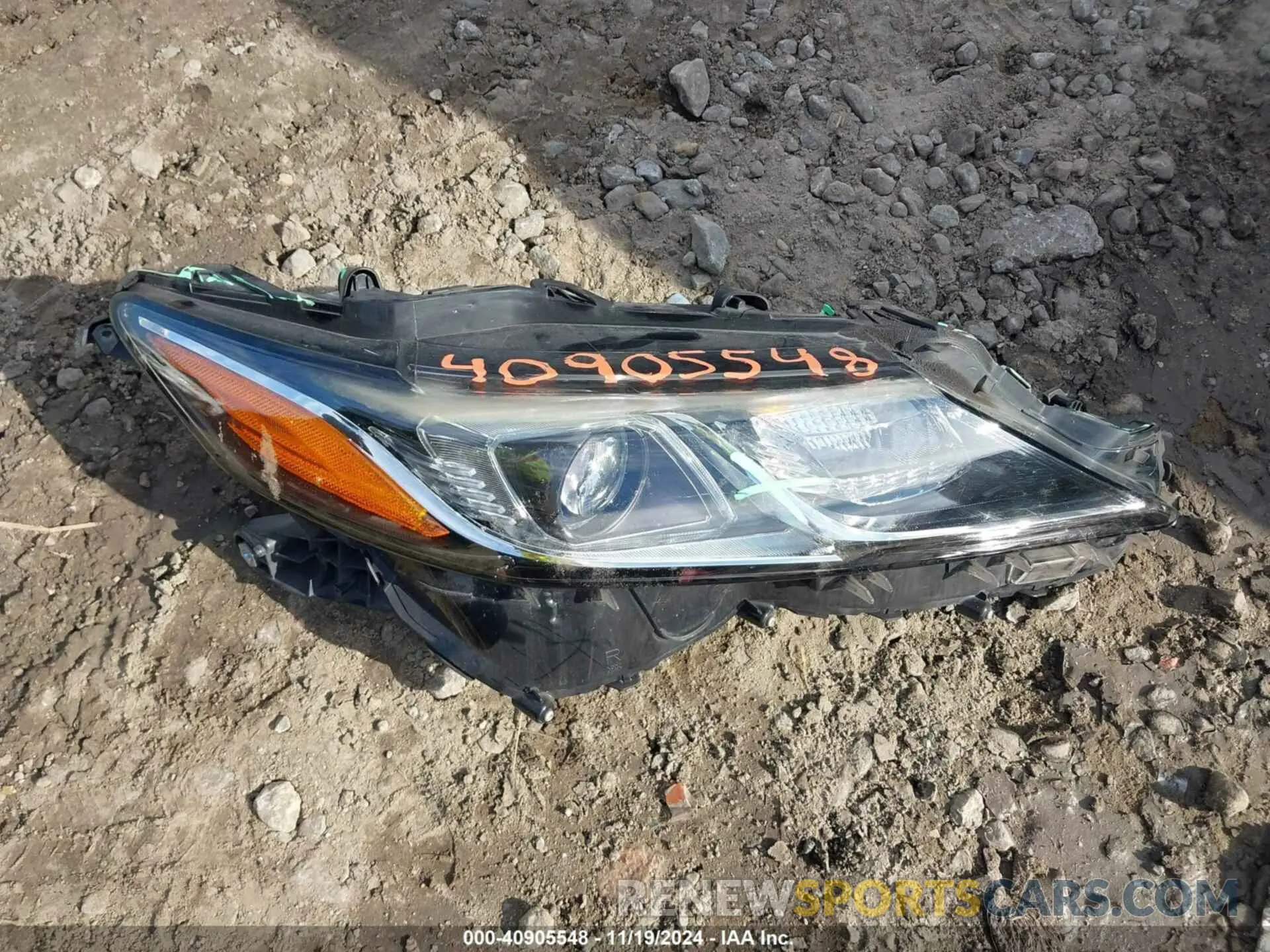 12 Photograph of a damaged car 4T1B11HK3KU783484 TOYOTA CAMRY 2019