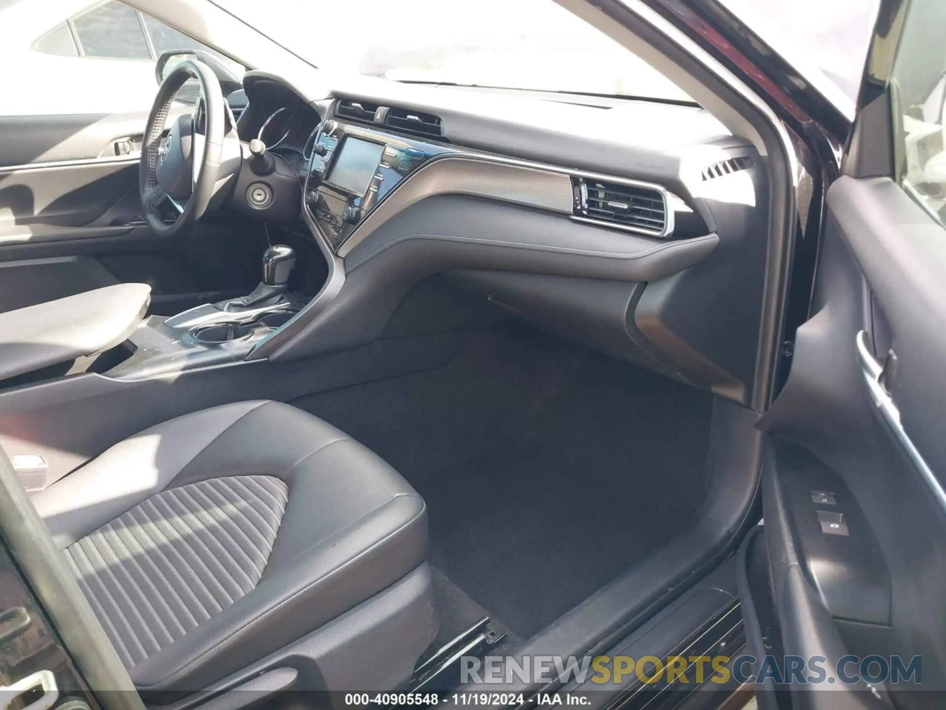 5 Photograph of a damaged car 4T1B11HK3KU783484 TOYOTA CAMRY 2019