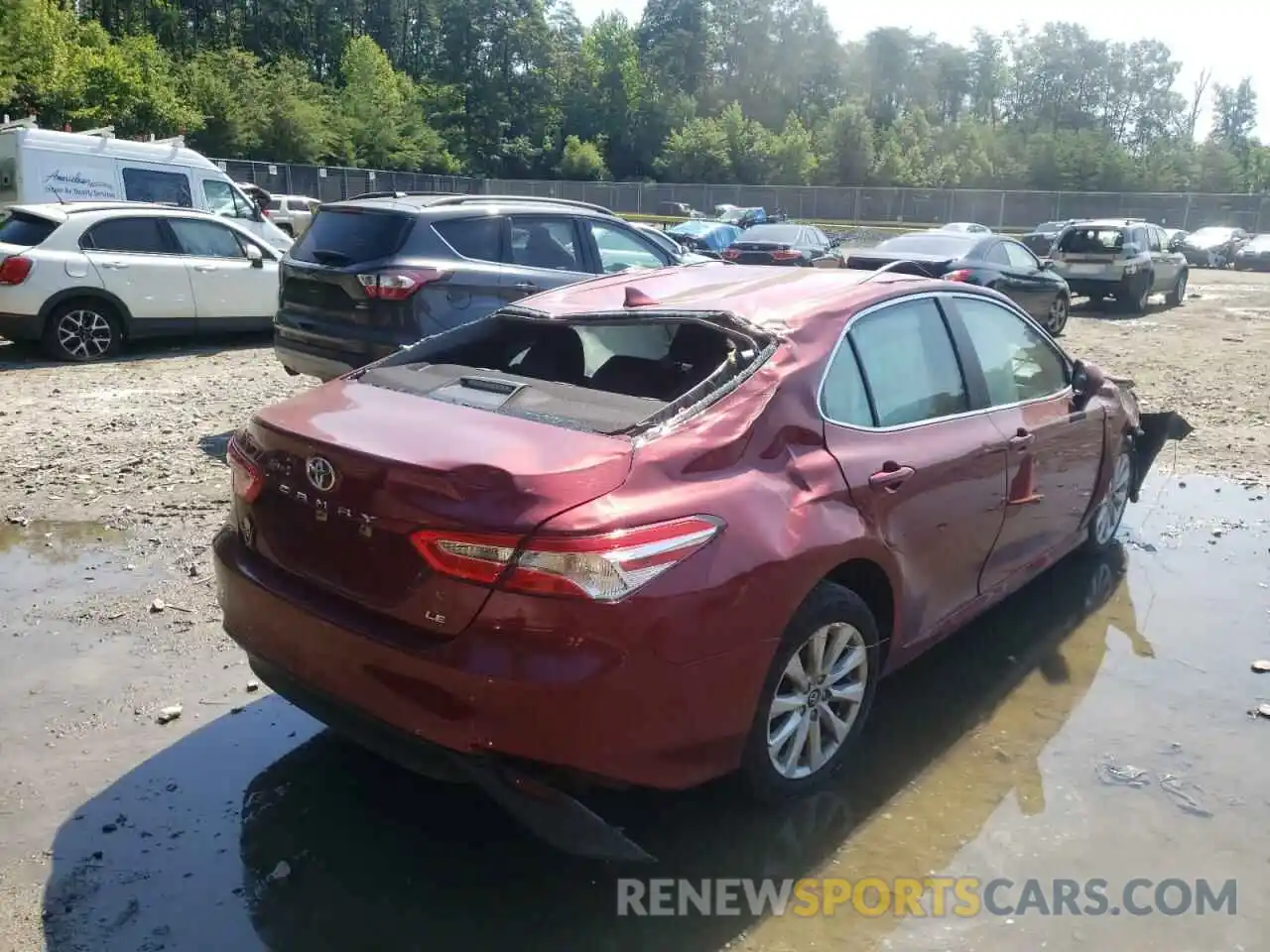 4 Photograph of a damaged car 4T1B11HK3KU791584 TOYOTA CAMRY 2019