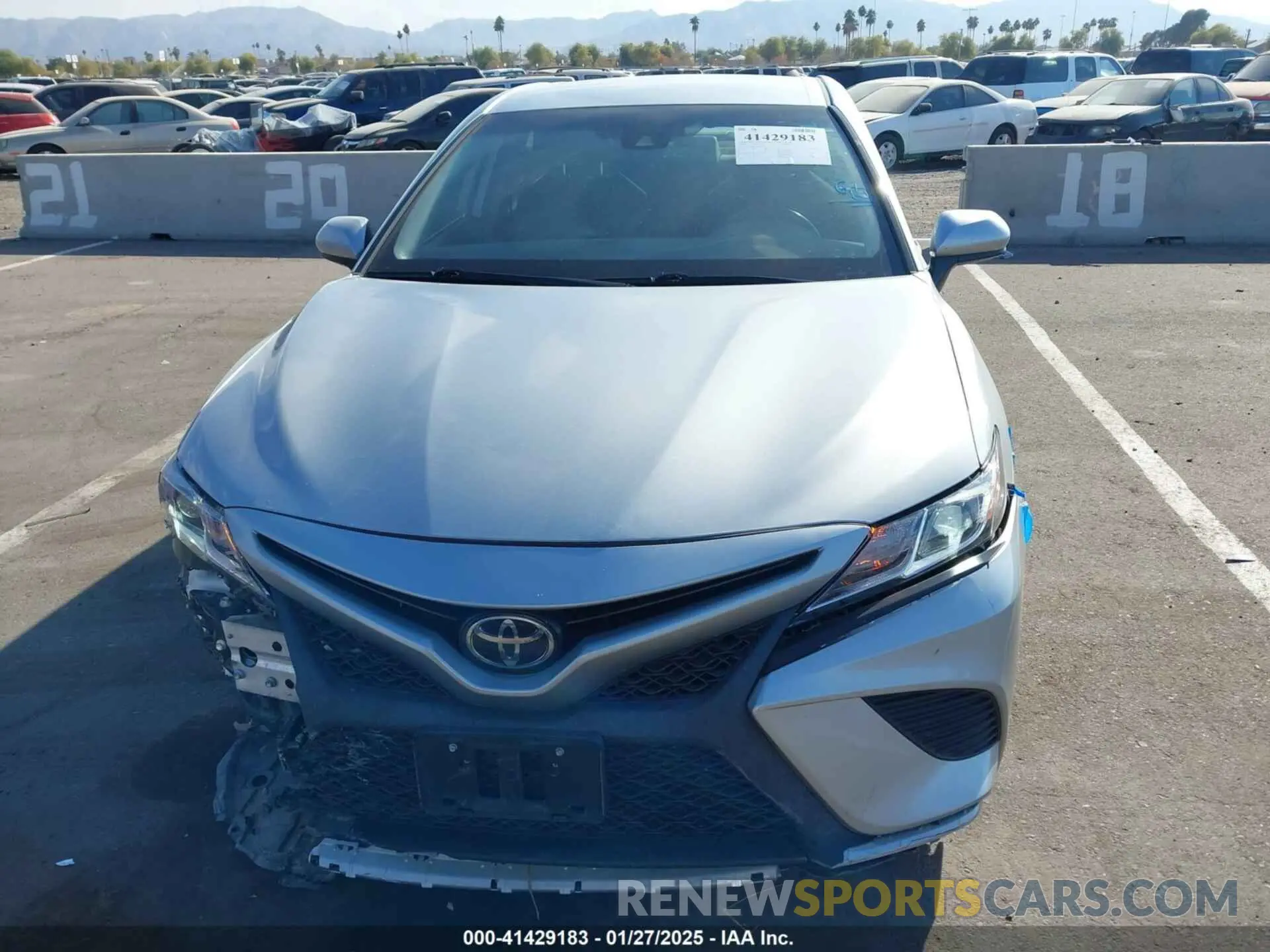 12 Photograph of a damaged car 4T1B11HK3KU796011 TOYOTA CAMRY 2019