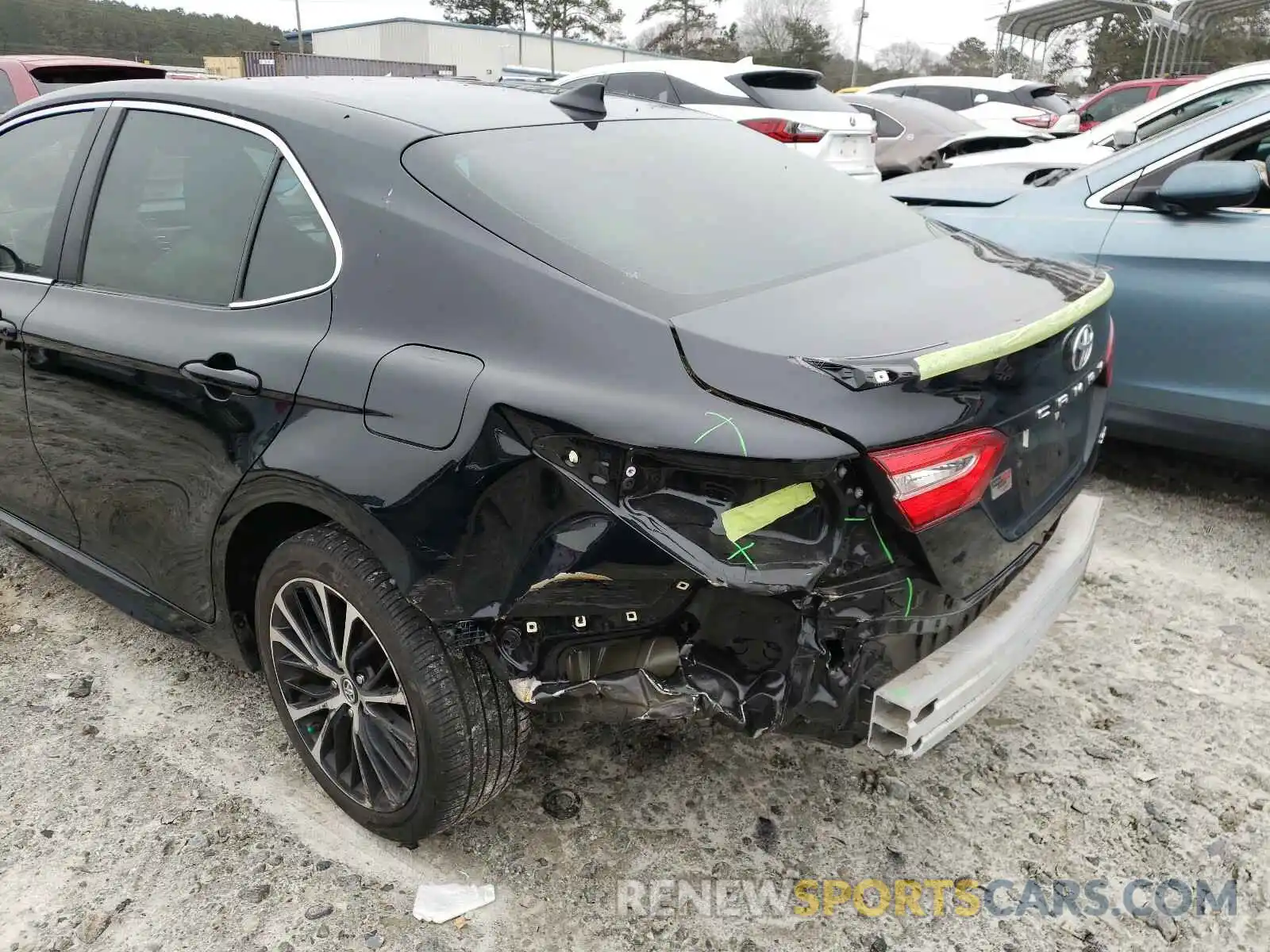 9 Photograph of a damaged car 4T1B11HK3KU800655 TOYOTA CAMRY 2019