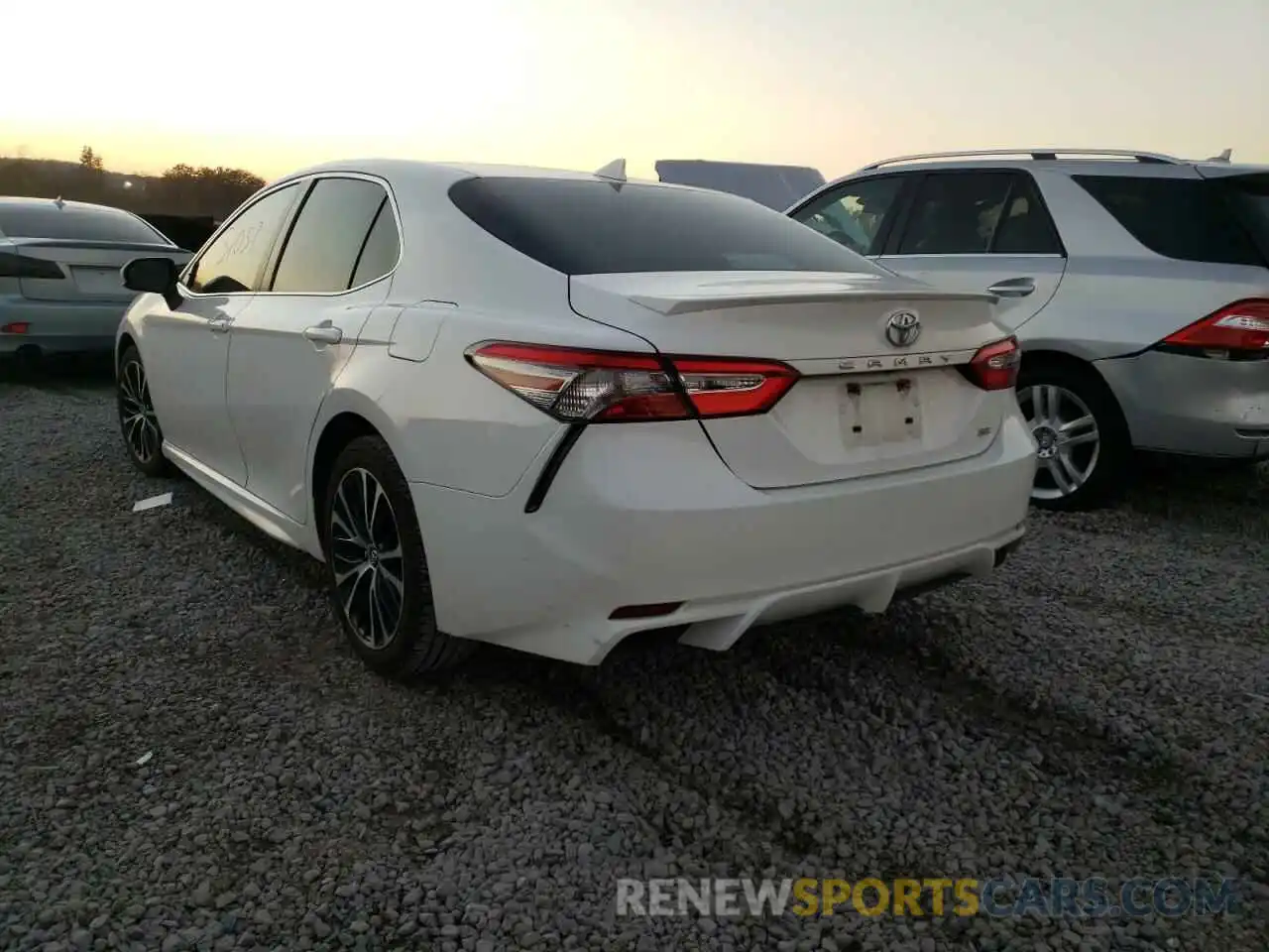 3 Photograph of a damaged car 4T1B11HK3KU801322 TOYOTA CAMRY 2019