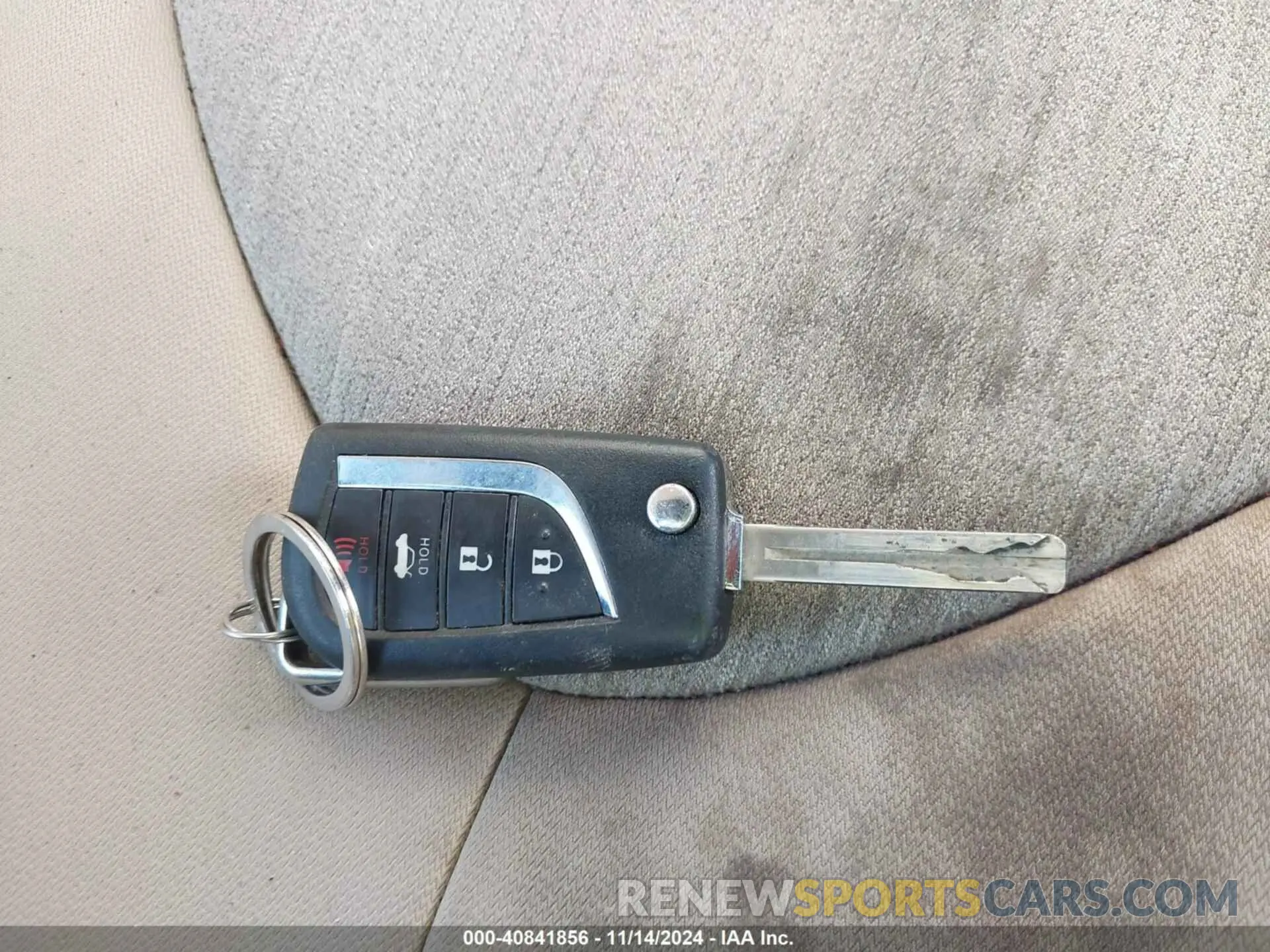 11 Photograph of a damaged car 4T1B11HK3KU802258 TOYOTA CAMRY 2019