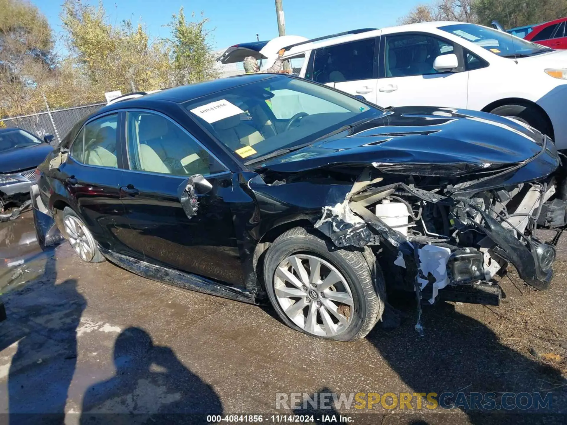 13 Photograph of a damaged car 4T1B11HK3KU802258 TOYOTA CAMRY 2019