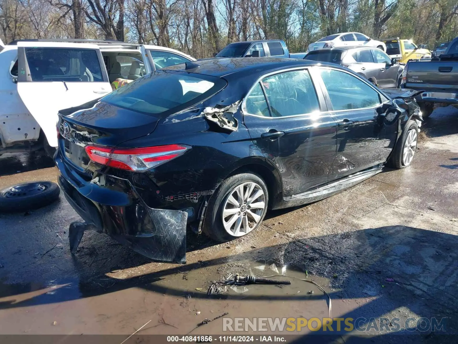 4 Photograph of a damaged car 4T1B11HK3KU802258 TOYOTA CAMRY 2019