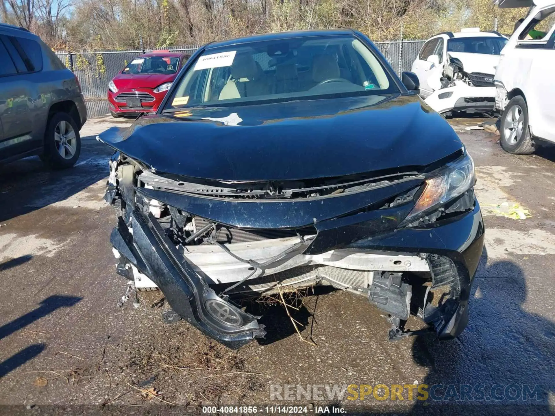 6 Photograph of a damaged car 4T1B11HK3KU802258 TOYOTA CAMRY 2019