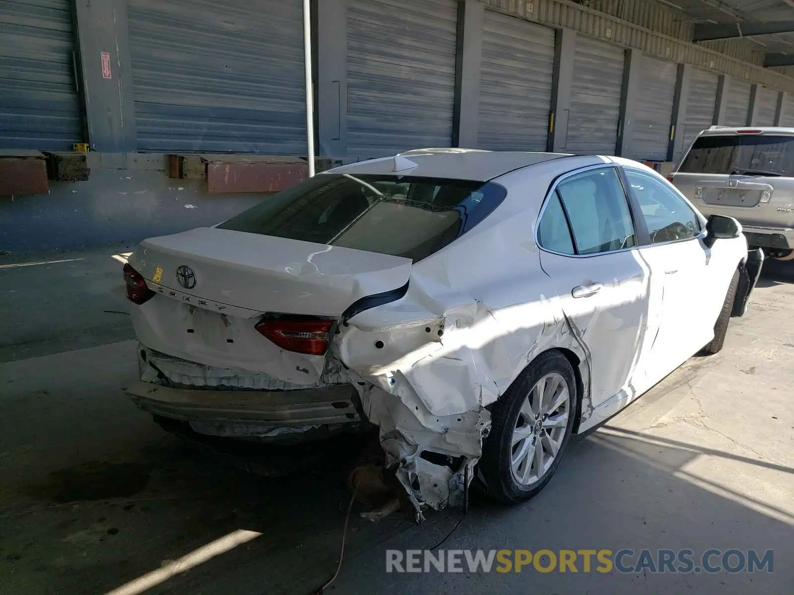 4 Photograph of a damaged car 4T1B11HK3KU805158 TOYOTA CAMRY 2019