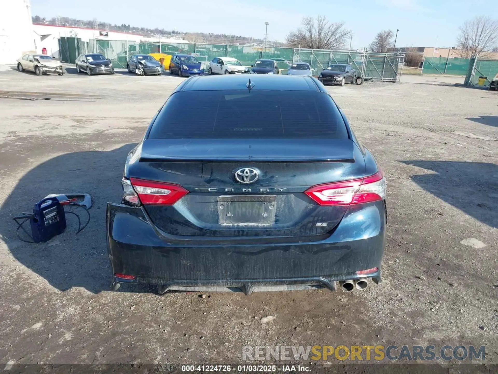 17 Photograph of a damaged car 4T1B11HK3KU814863 TOYOTA CAMRY 2019