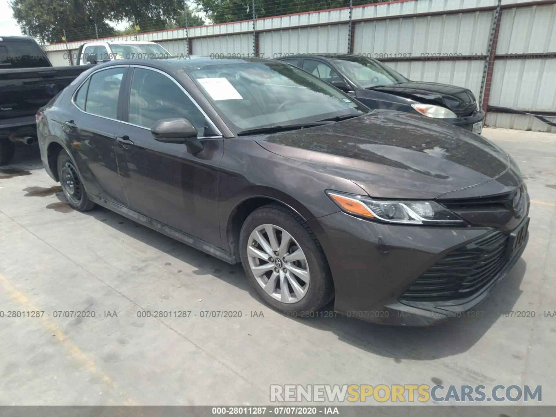 1 Photograph of a damaged car 4T1B11HK3KU822493 TOYOTA CAMRY 2019