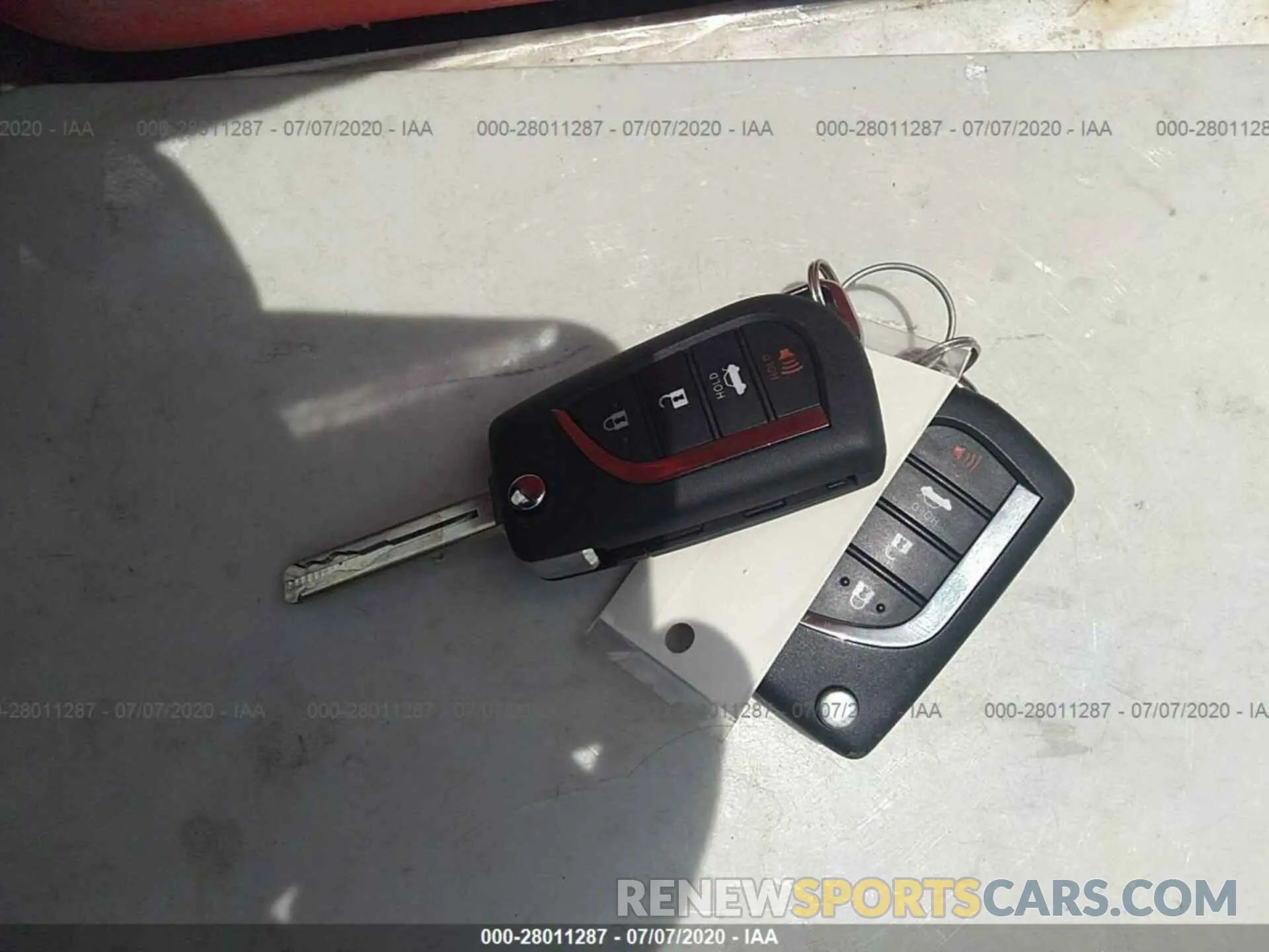 11 Photograph of a damaged car 4T1B11HK3KU822493 TOYOTA CAMRY 2019