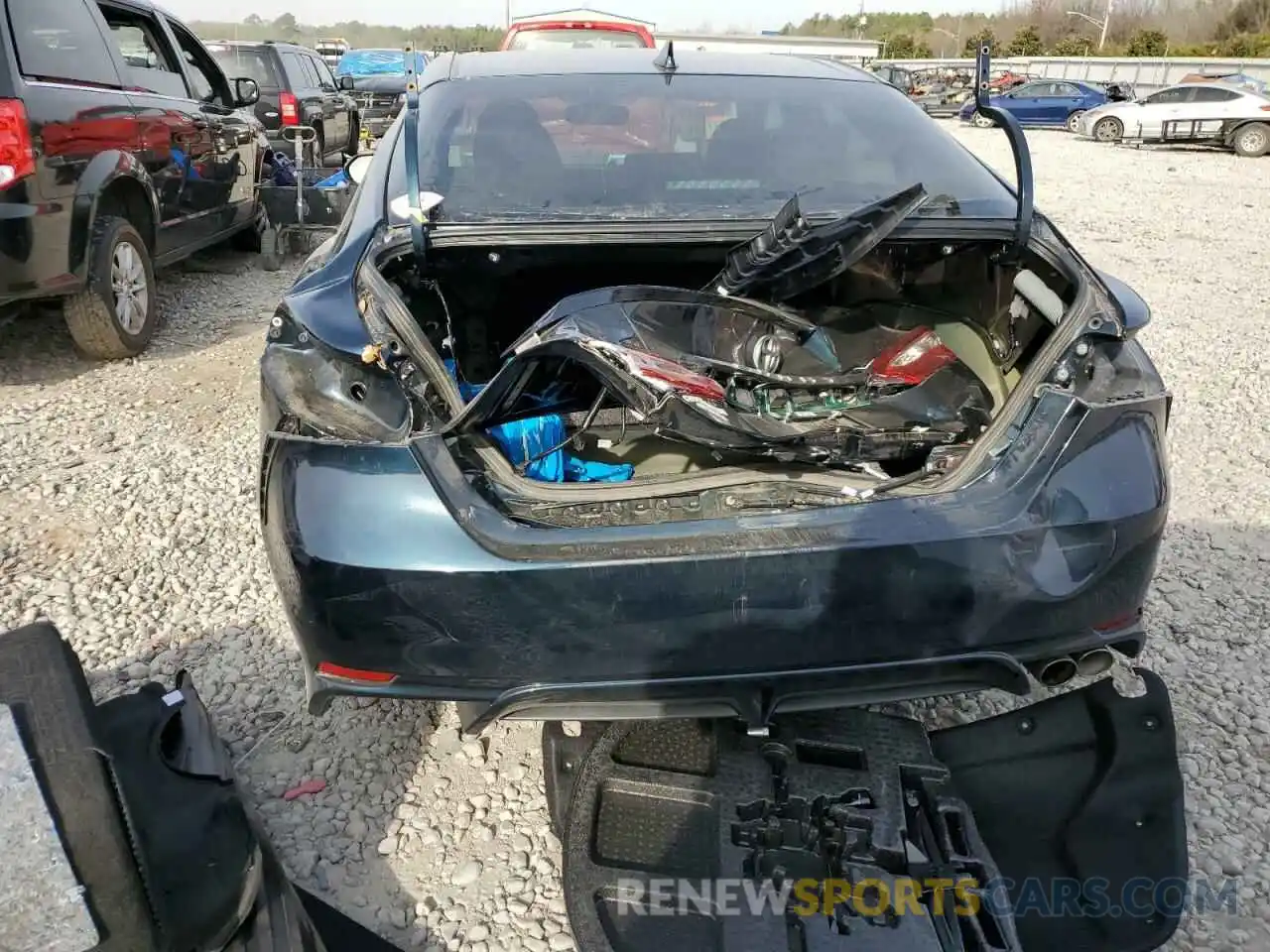 6 Photograph of a damaged car 4T1B11HK3KU822509 TOYOTA CAMRY 2019