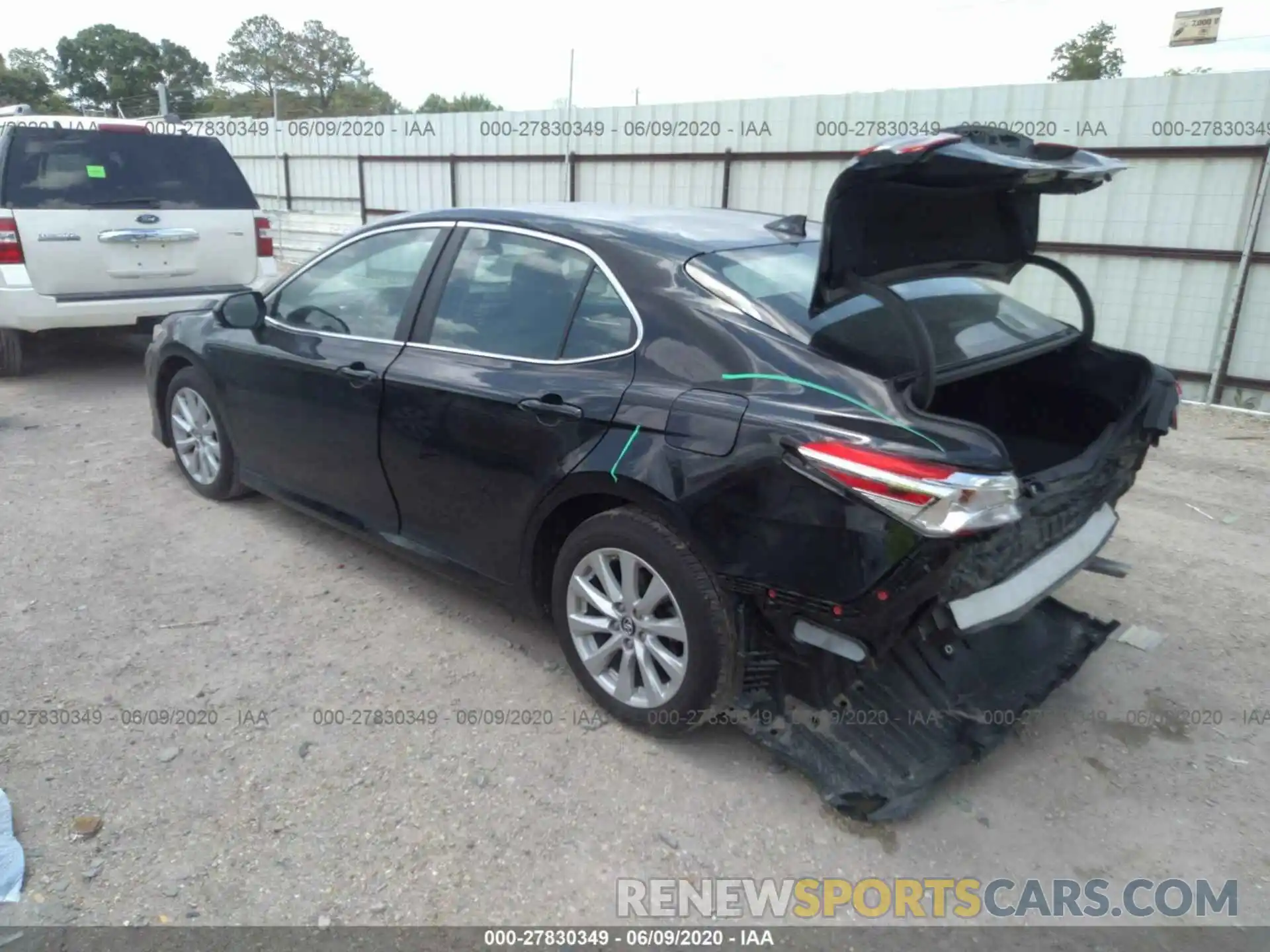 3 Photograph of a damaged car 4T1B11HK3KU825569 TOYOTA CAMRY 2019