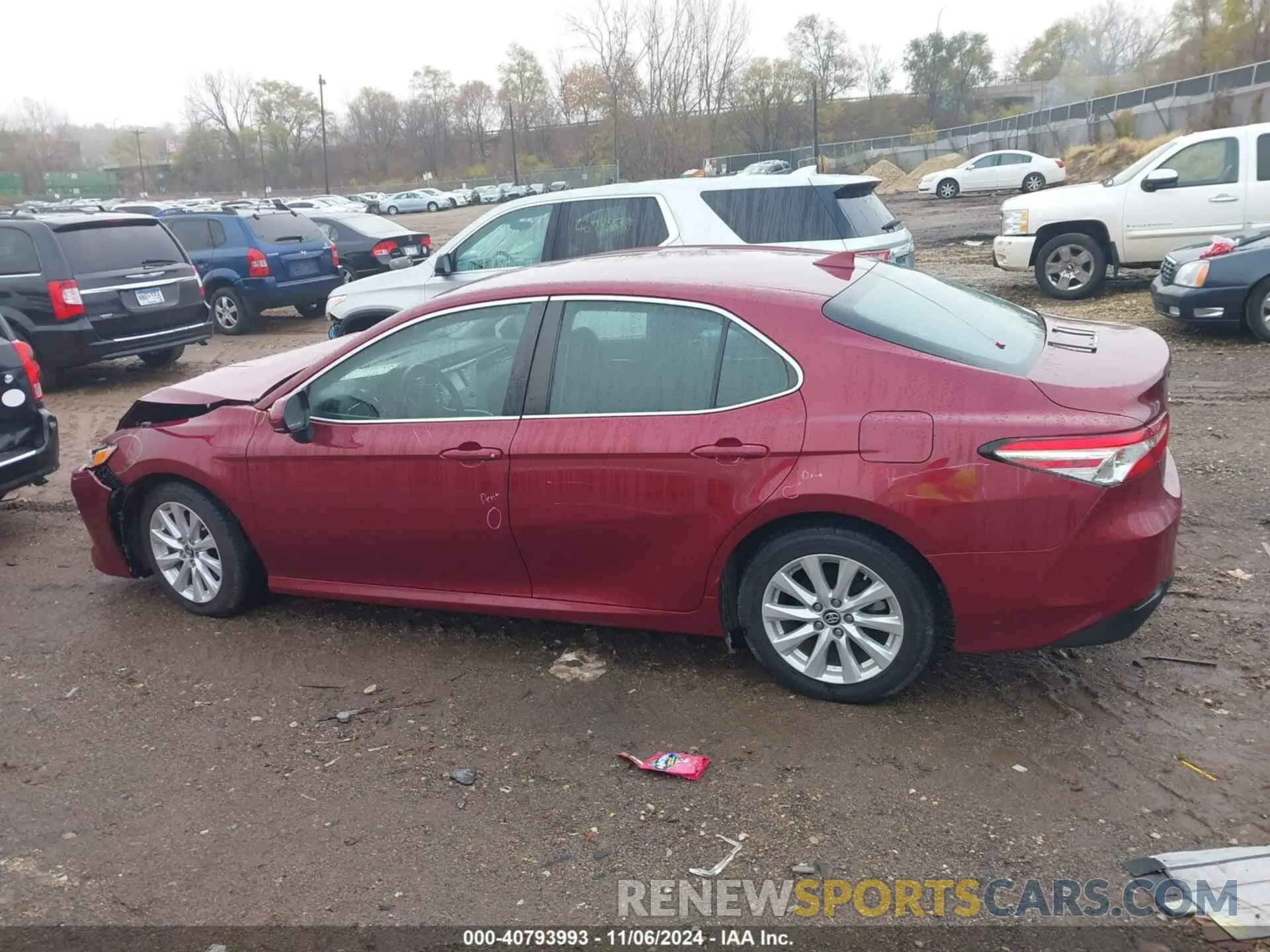14 Photograph of a damaged car 4T1B11HK3KU825989 TOYOTA CAMRY 2019