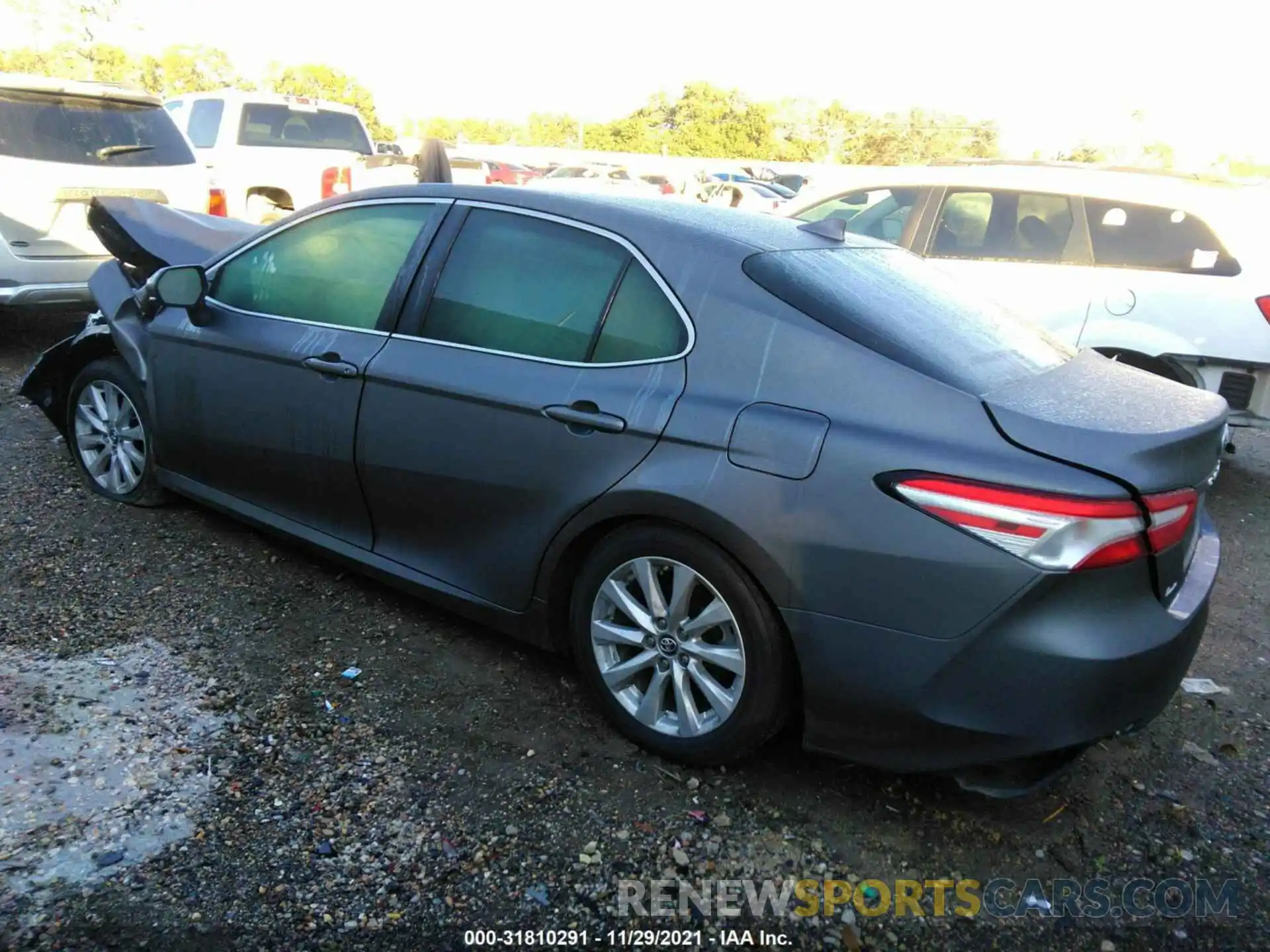 3 Photograph of a damaged car 4T1B11HK3KU828441 TOYOTA CAMRY 2019