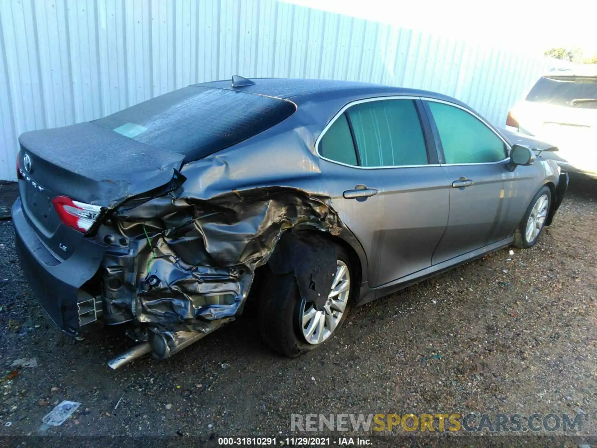 4 Photograph of a damaged car 4T1B11HK3KU828441 TOYOTA CAMRY 2019