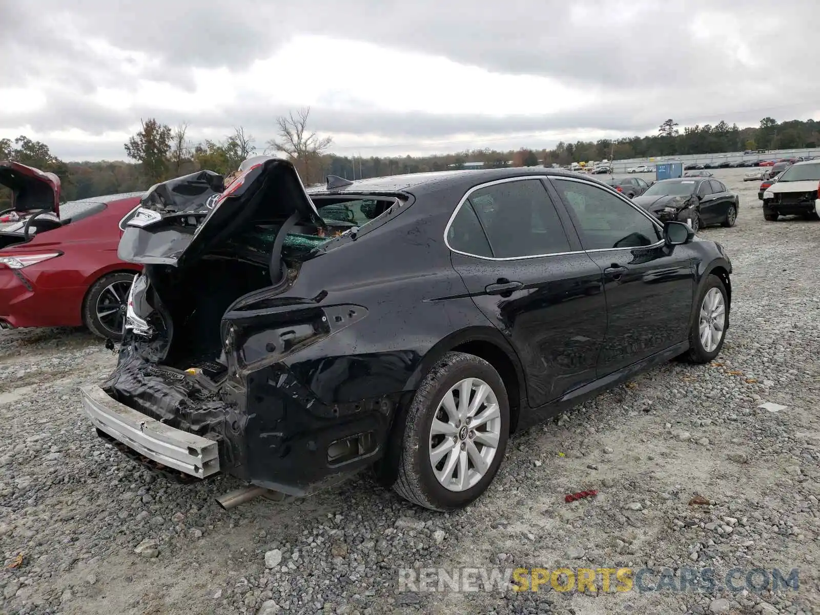 4 Photograph of a damaged car 4T1B11HK3KU828682 TOYOTA CAMRY 2019