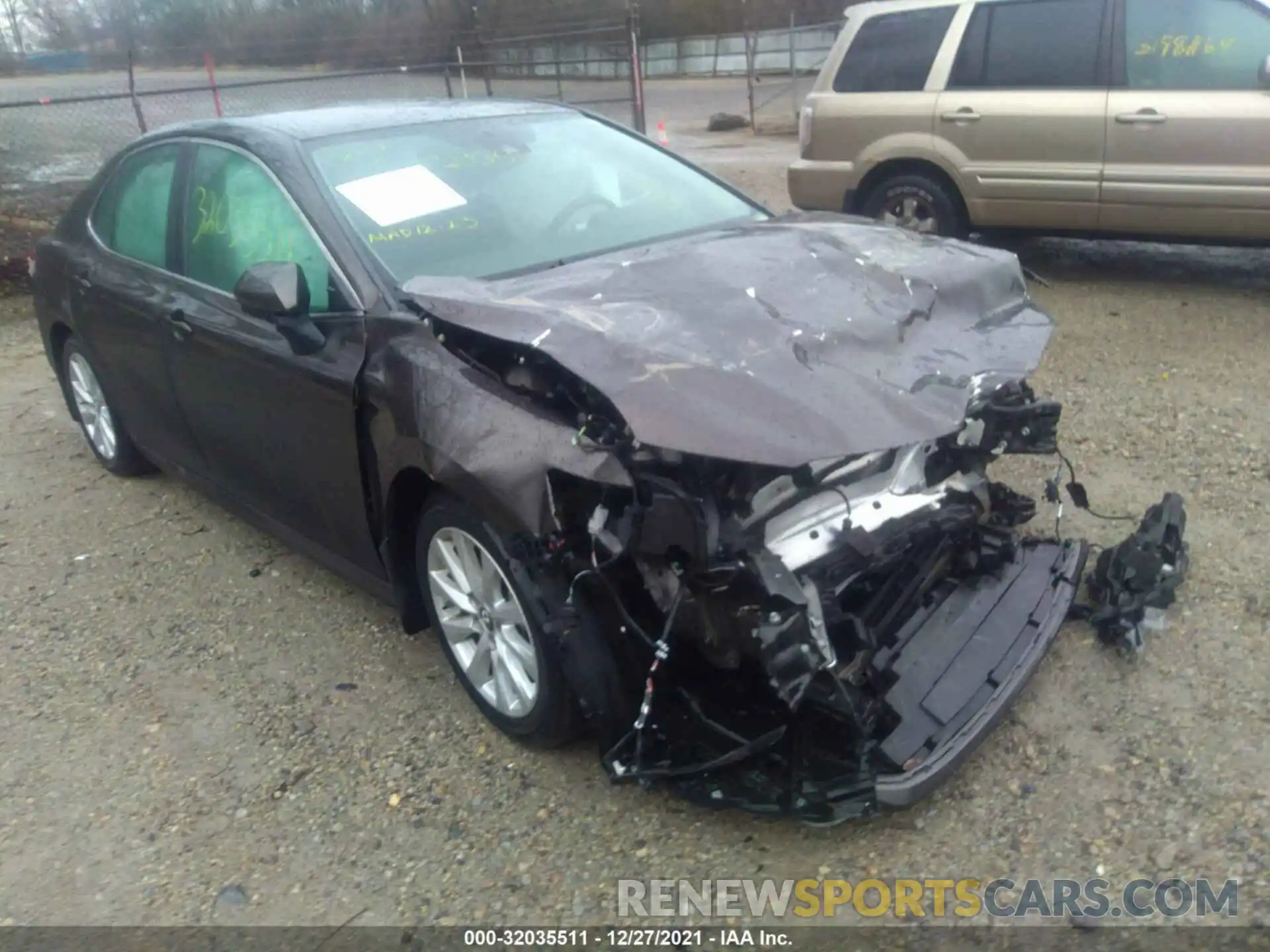 1 Photograph of a damaged car 4T1B11HK3KU830853 TOYOTA CAMRY 2019