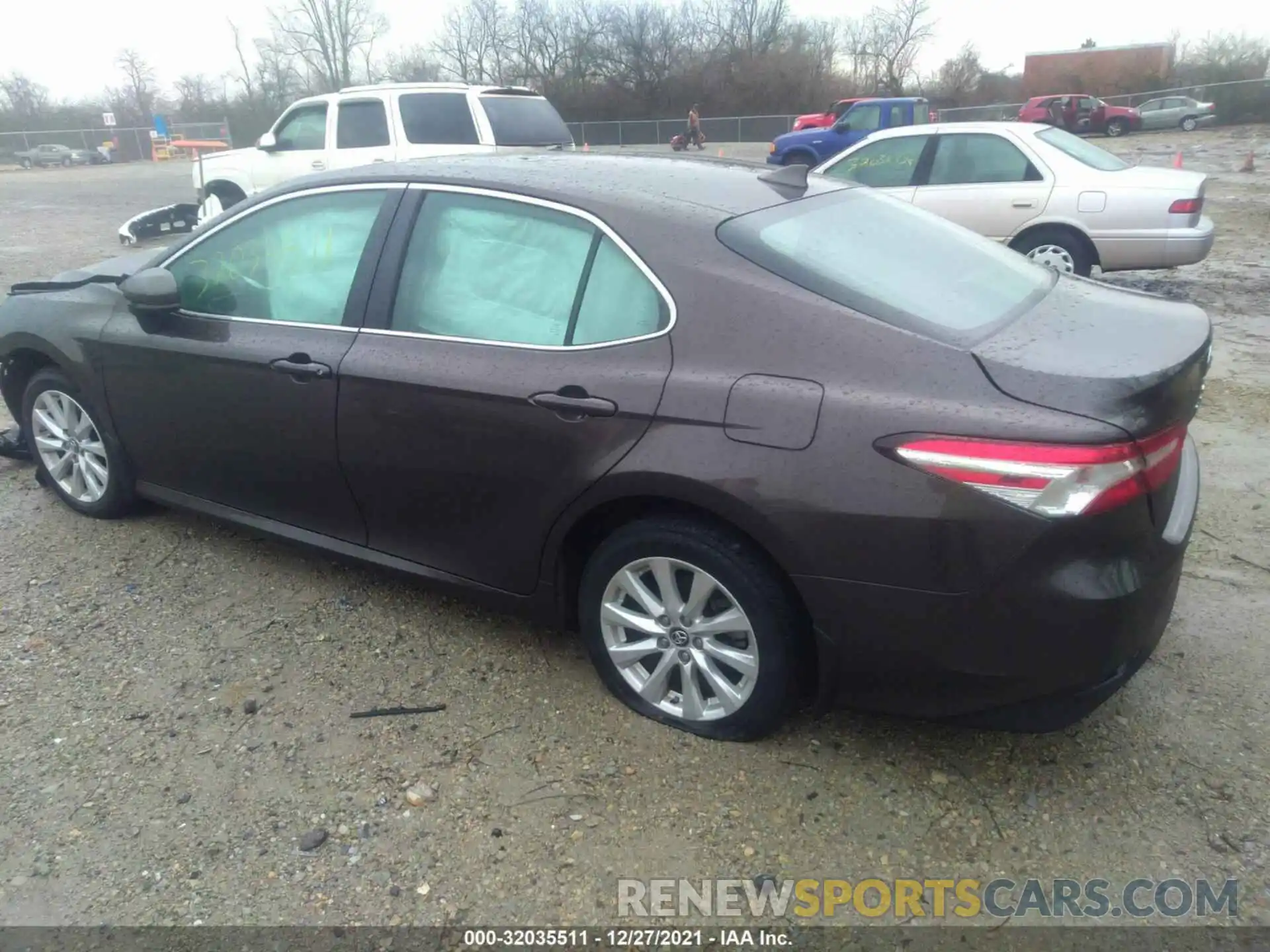 3 Photograph of a damaged car 4T1B11HK3KU830853 TOYOTA CAMRY 2019