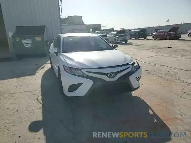 11 Photograph of a damaged car 4T1B11HK3KU832439 TOYOTA CAMRY 2019
