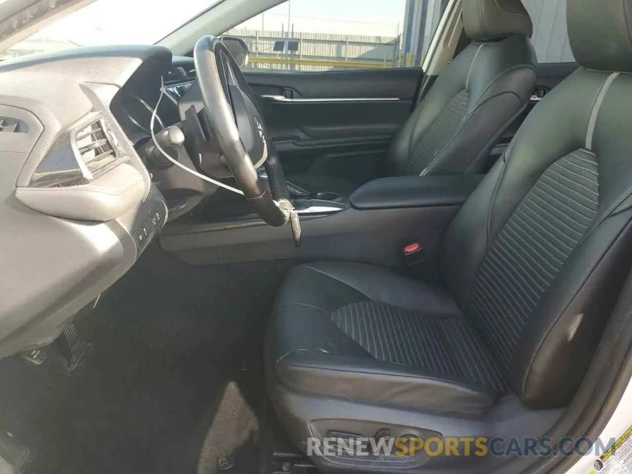 7 Photograph of a damaged car 4T1B11HK3KU832439 TOYOTA CAMRY 2019