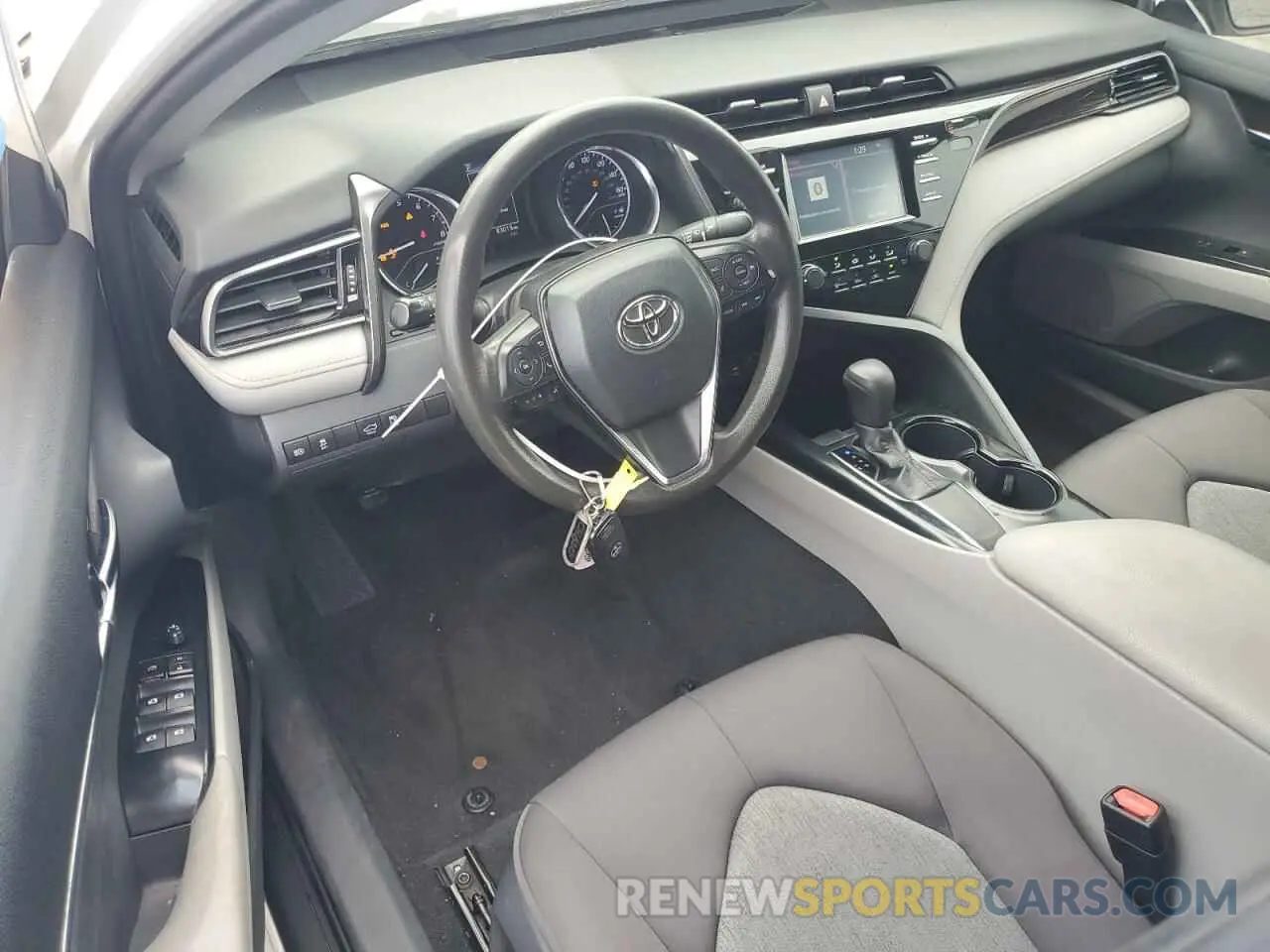 8 Photograph of a damaged car 4T1B11HK3KU835390 TOYOTA CAMRY 2019