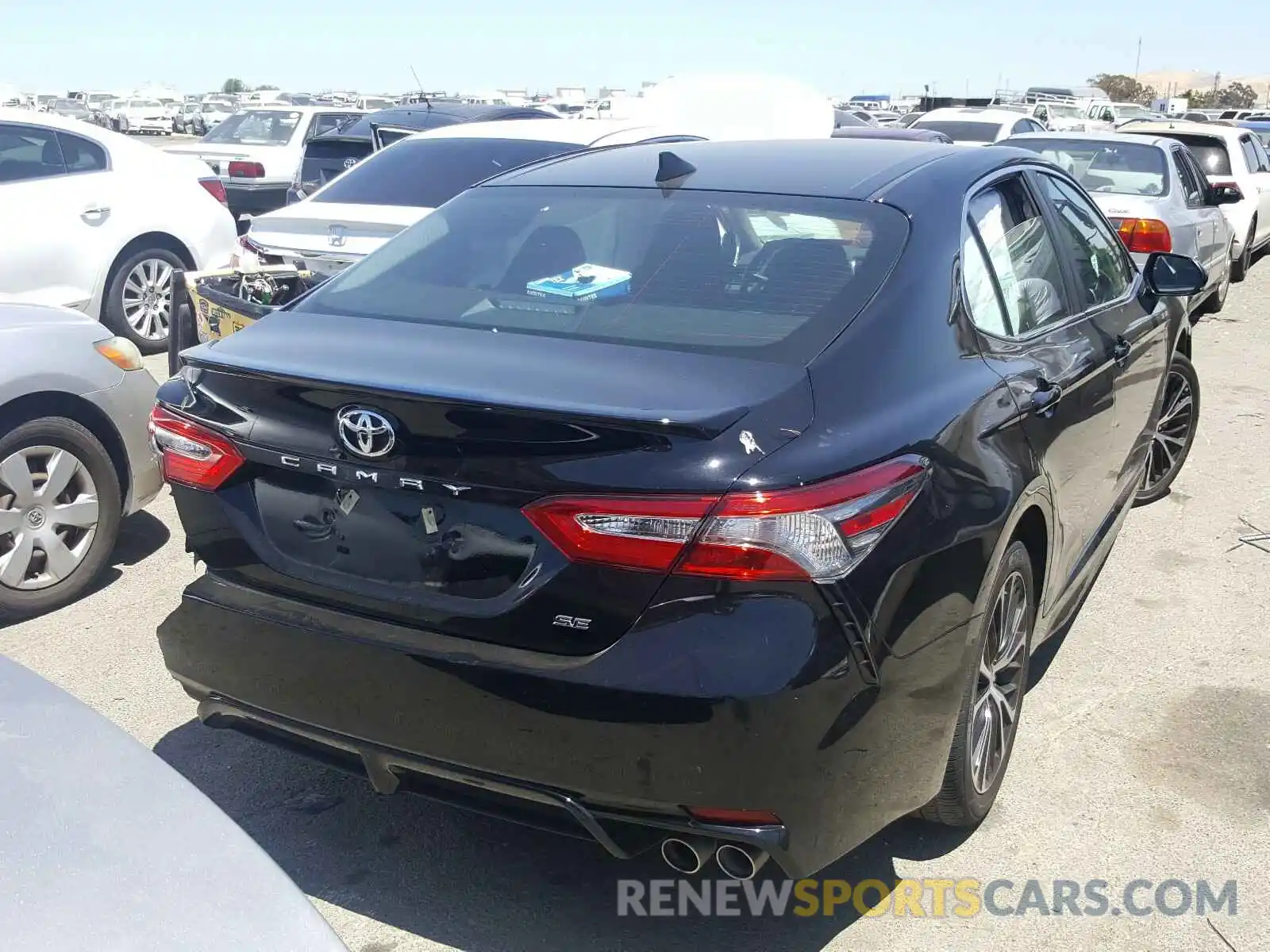 4 Photograph of a damaged car 4T1B11HK3KU836538 TOYOTA CAMRY 2019