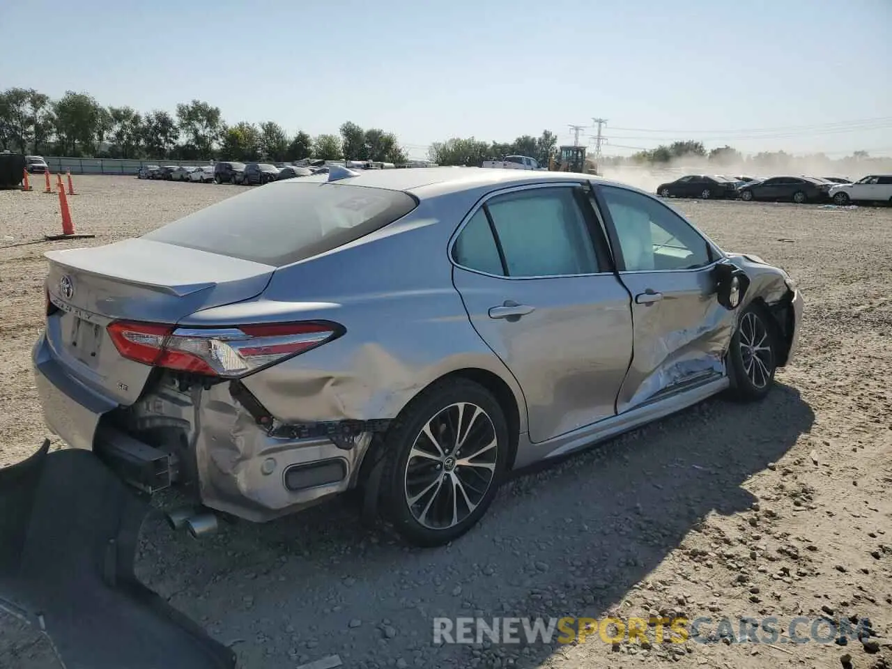 3 Photograph of a damaged car 4T1B11HK3KU843800 TOYOTA CAMRY 2019