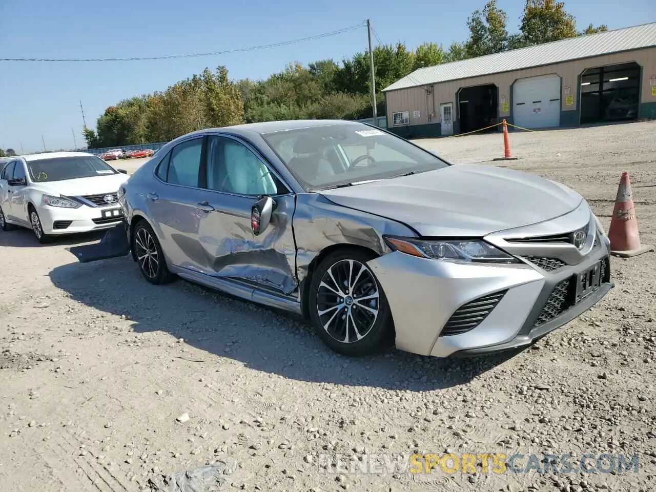 4 Photograph of a damaged car 4T1B11HK3KU843800 TOYOTA CAMRY 2019