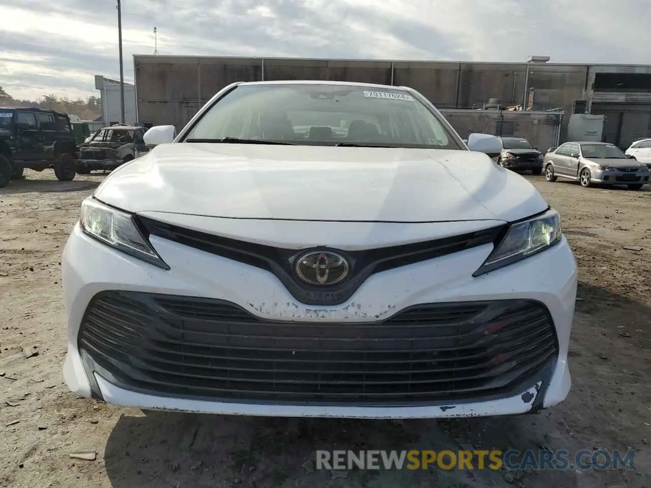 5 Photograph of a damaged car 4T1B11HK3KU846437 TOYOTA CAMRY 2019