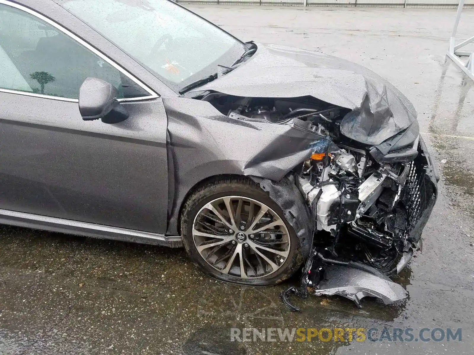 9 Photograph of a damaged car 4T1B11HK3KU855686 TOYOTA CAMRY 2019