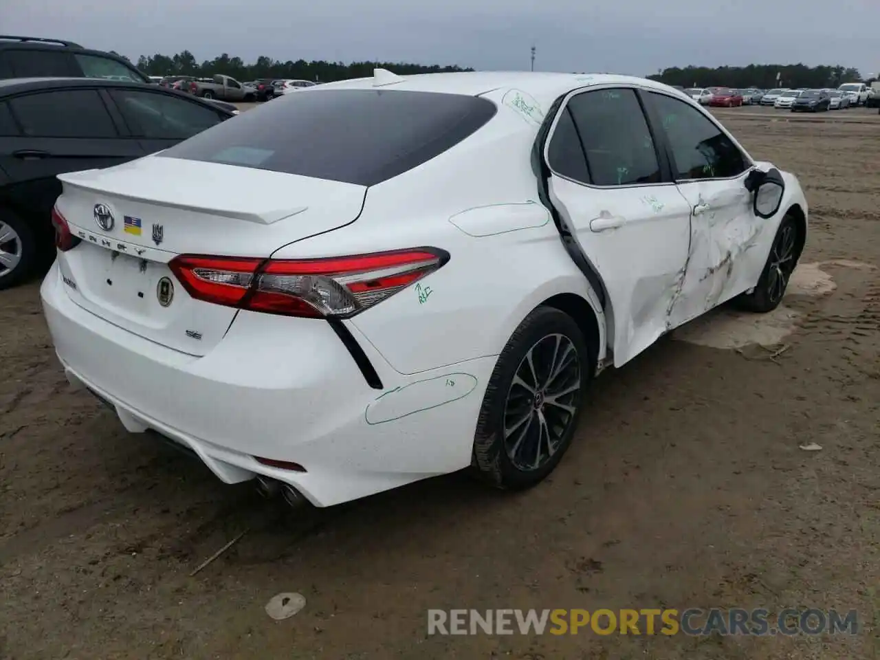 3 Photograph of a damaged car 4T1B11HK3KU856854 TOYOTA CAMRY 2019