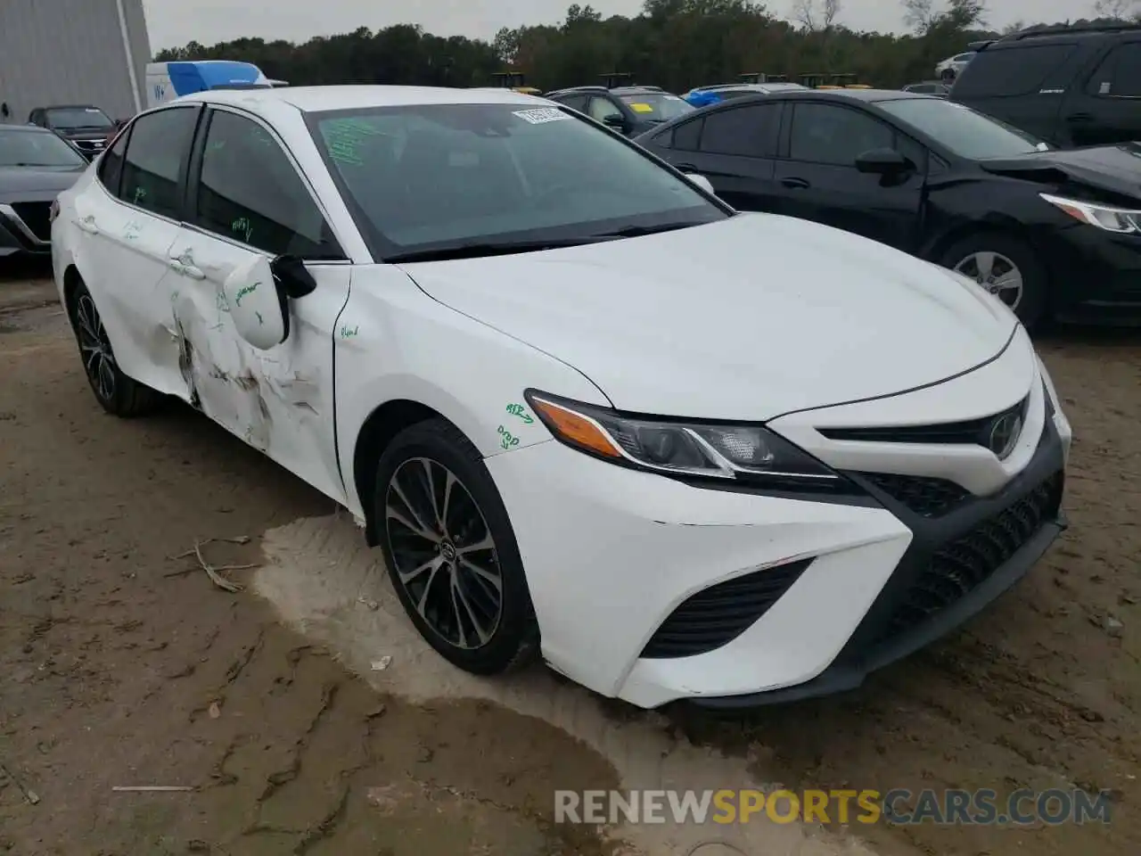 4 Photograph of a damaged car 4T1B11HK3KU856854 TOYOTA CAMRY 2019