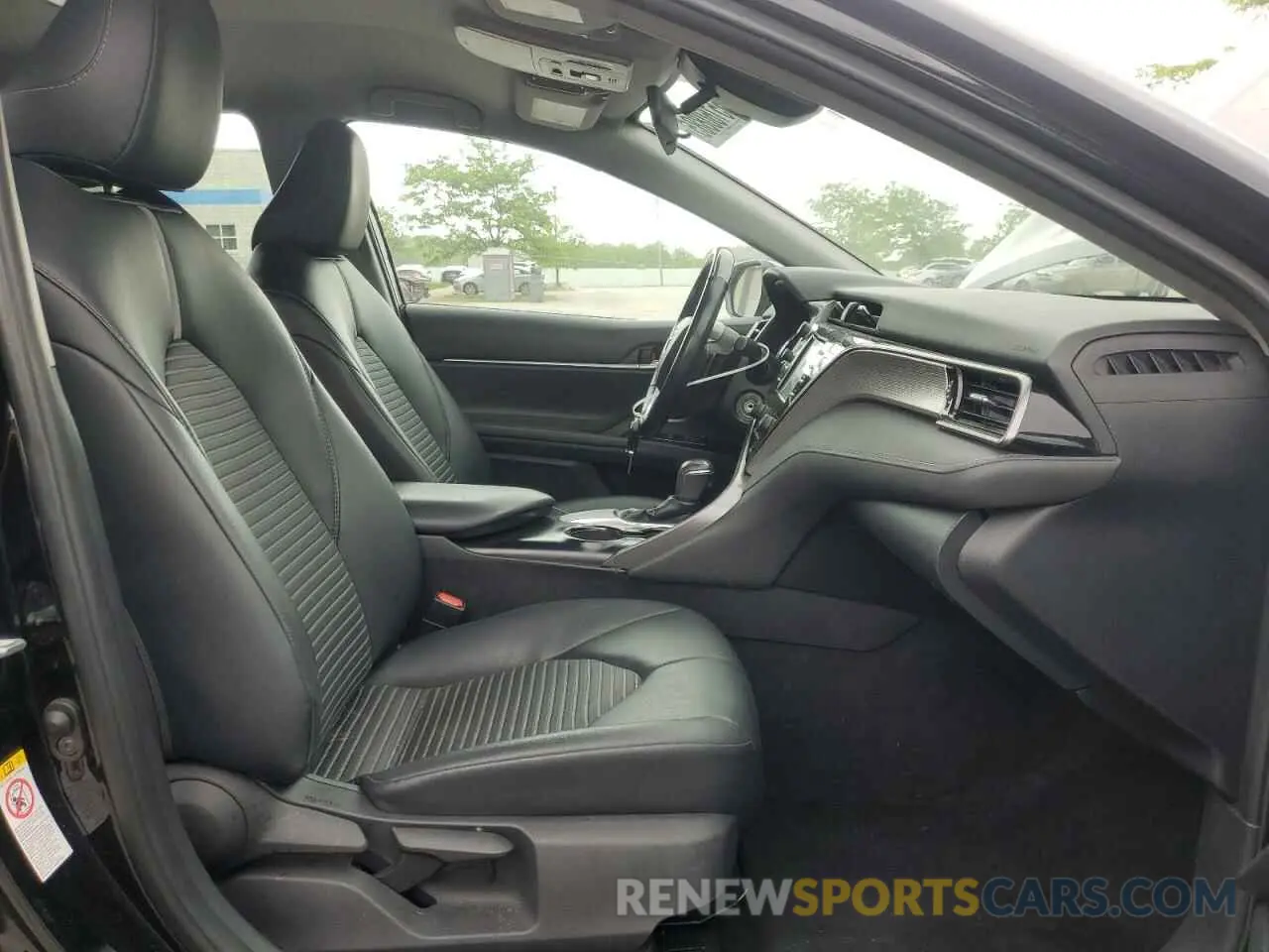 7 Photograph of a damaged car 4T1B11HK4KU160035 TOYOTA CAMRY 2019