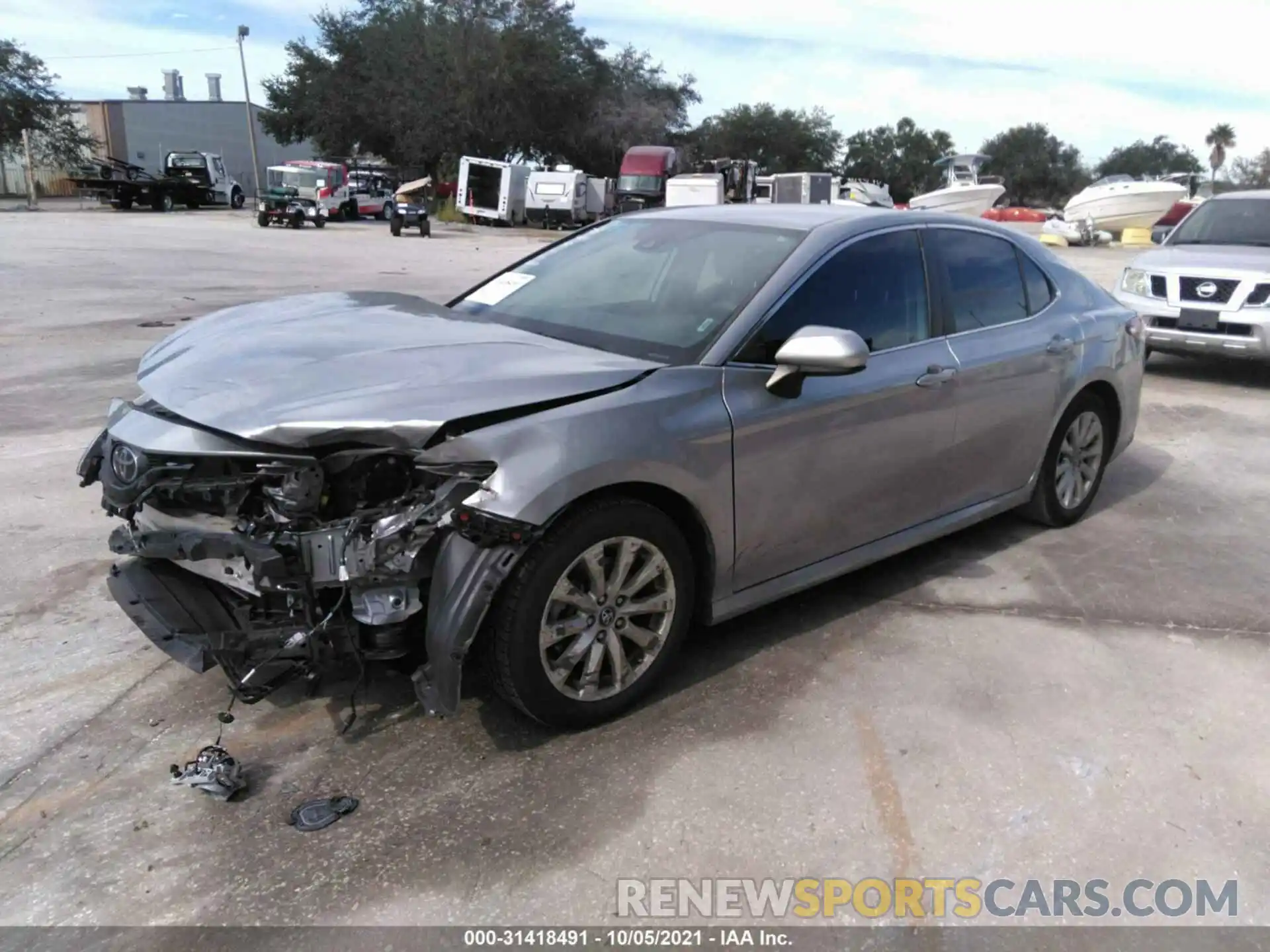 2 Photograph of a damaged car 4T1B11HK4KU161718 TOYOTA CAMRY 2019