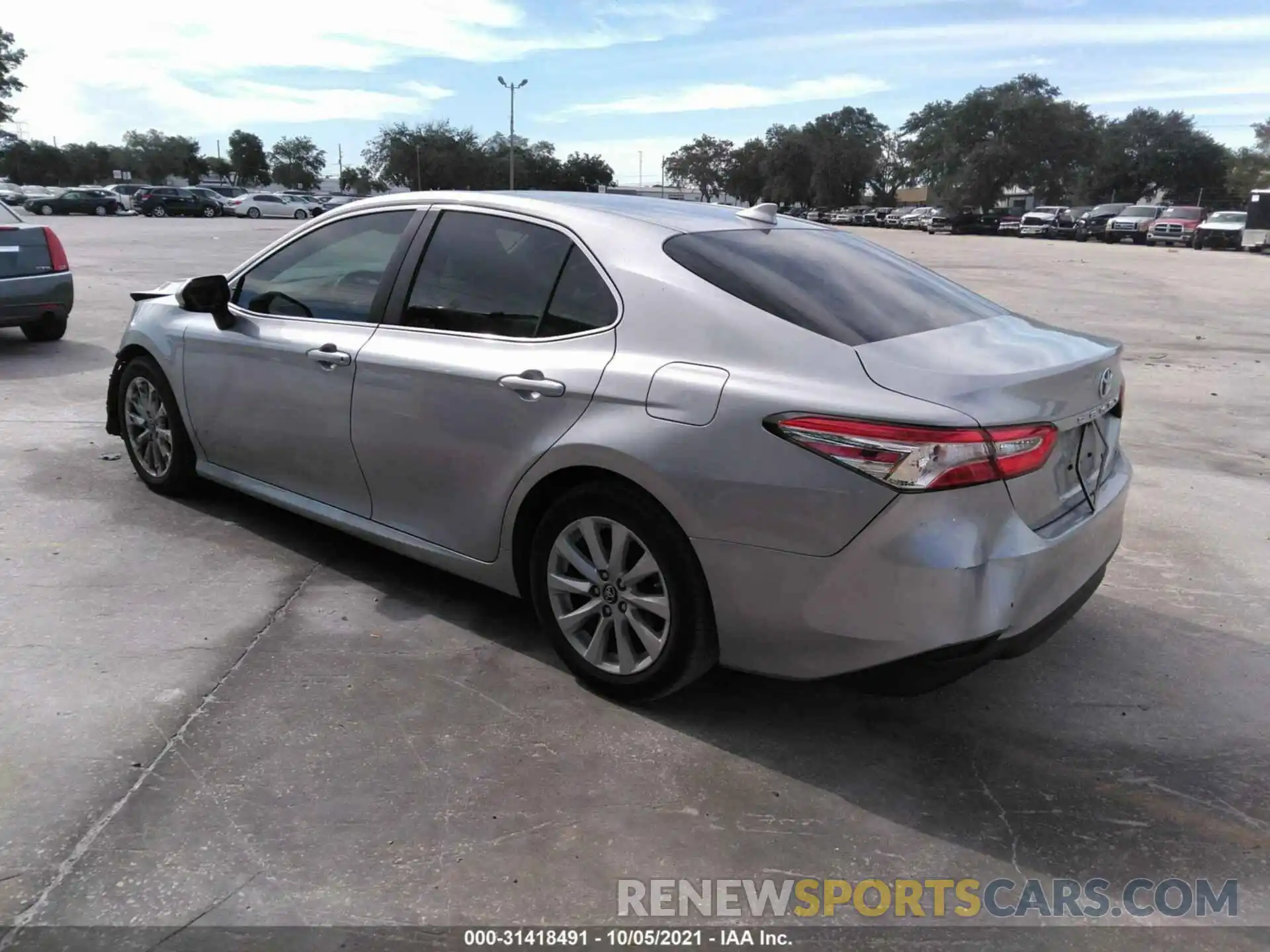 3 Photograph of a damaged car 4T1B11HK4KU161718 TOYOTA CAMRY 2019