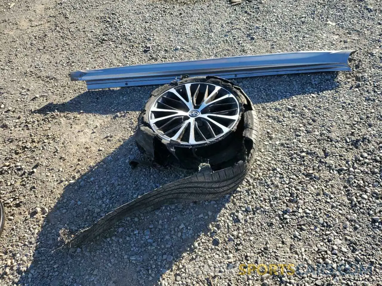 12 Photograph of a damaged car 4T1B11HK4KU162559 TOYOTA CAMRY 2019