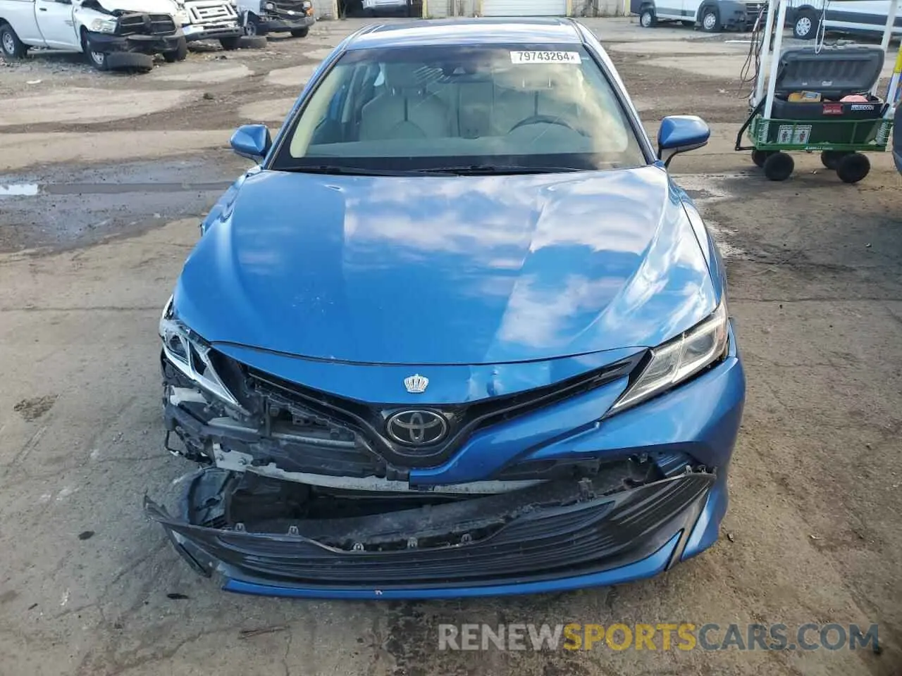 5 Photograph of a damaged car 4T1B11HK4KU165008 TOYOTA CAMRY 2019