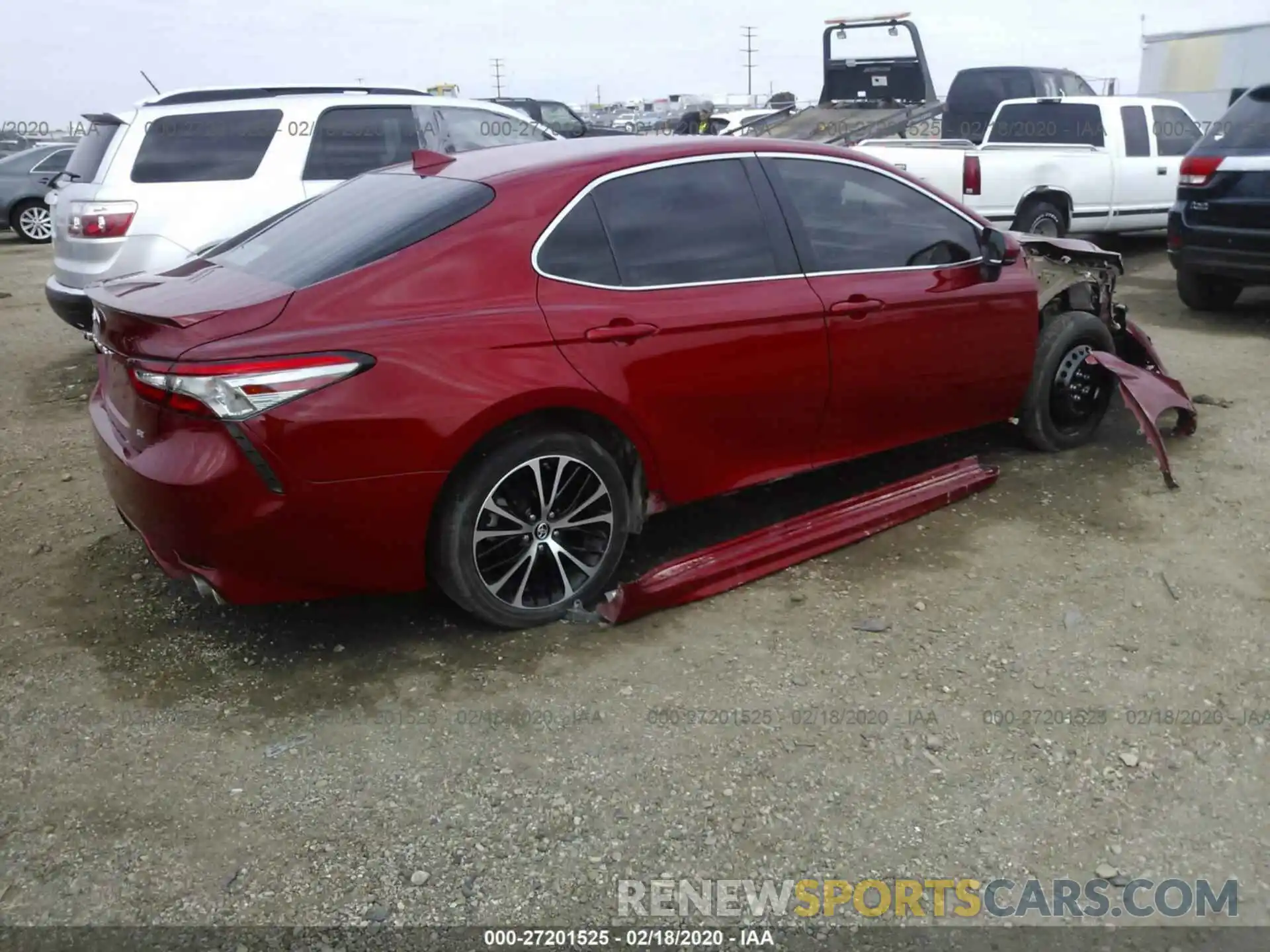 4 Photograph of a damaged car 4T1B11HK4KU165073 TOYOTA CAMRY 2019