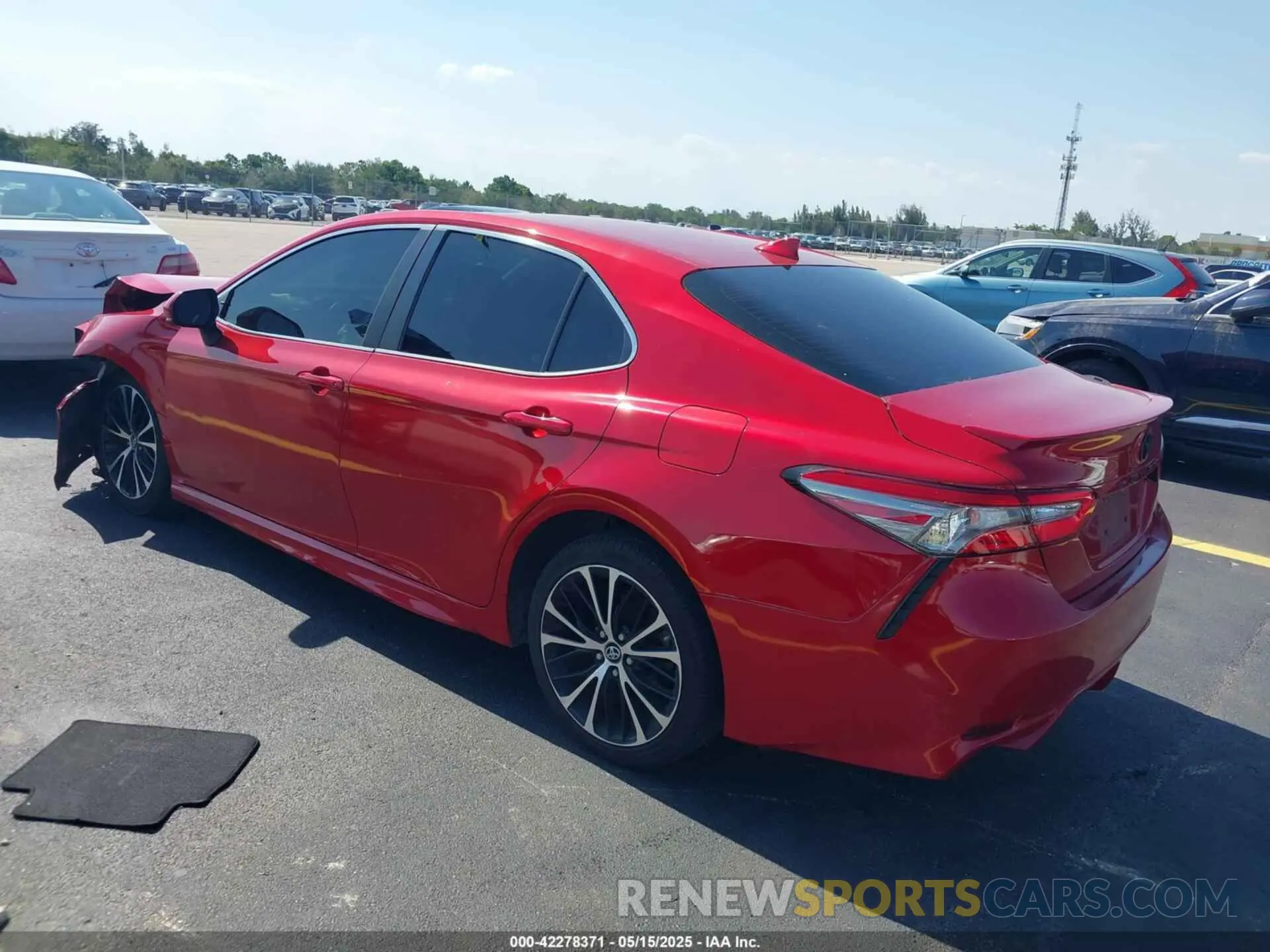 3 Photograph of a damaged car 4T1B11HK4KU168863 TOYOTA CAMRY 2019