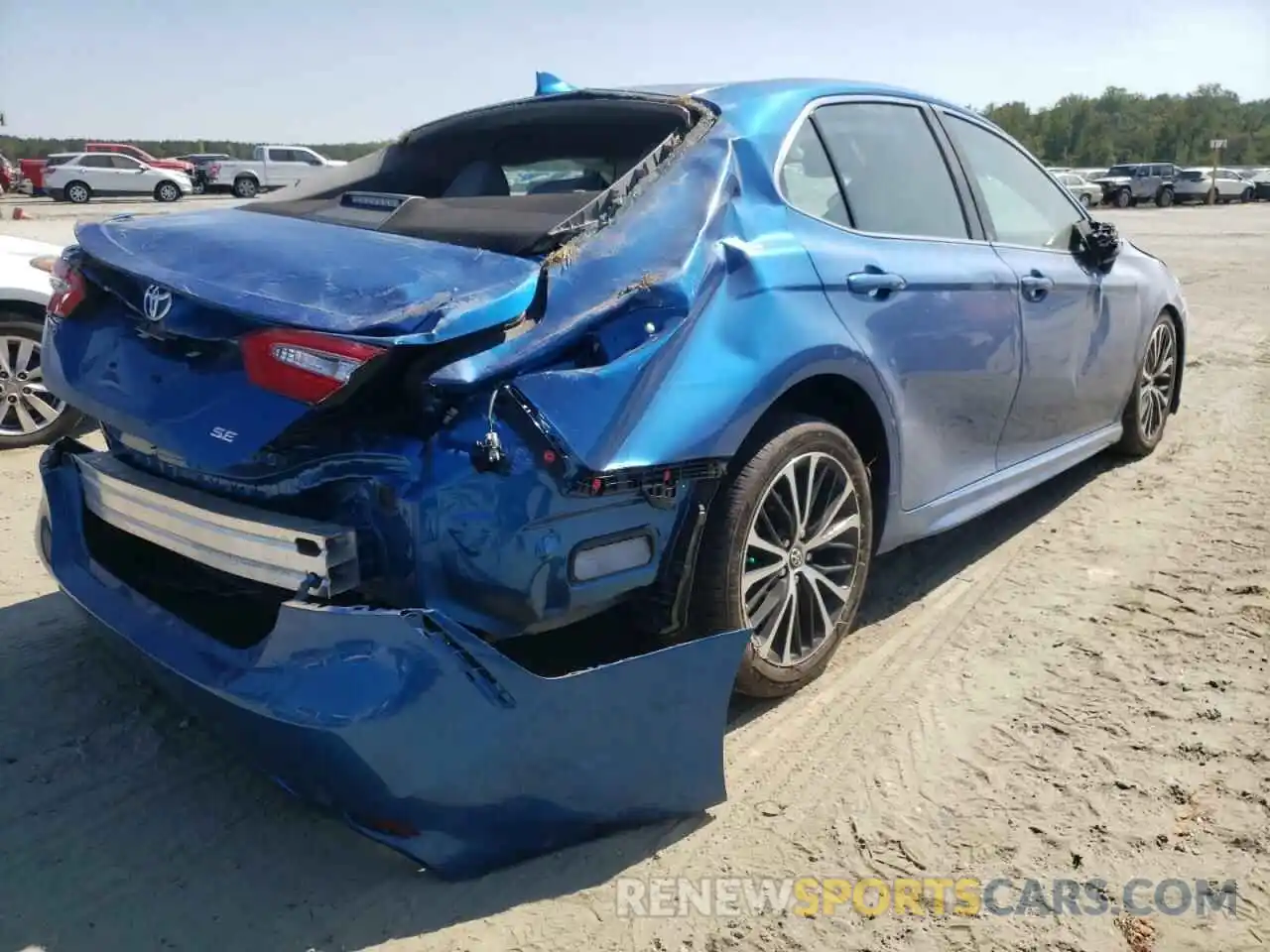 4 Photograph of a damaged car 4T1B11HK4KU174632 TOYOTA CAMRY 2019