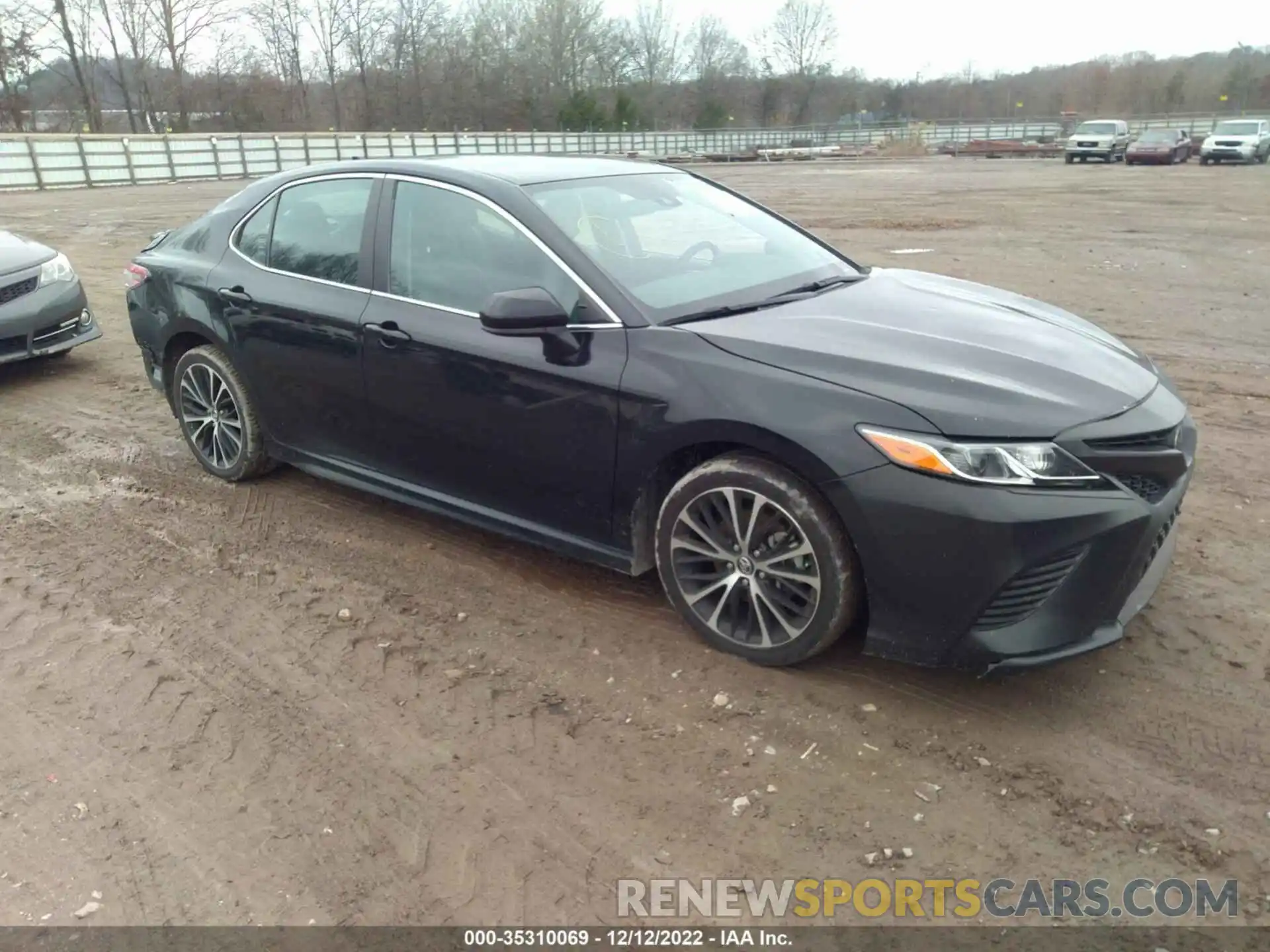 1 Photograph of a damaged car 4T1B11HK4KU176882 TOYOTA CAMRY 2019