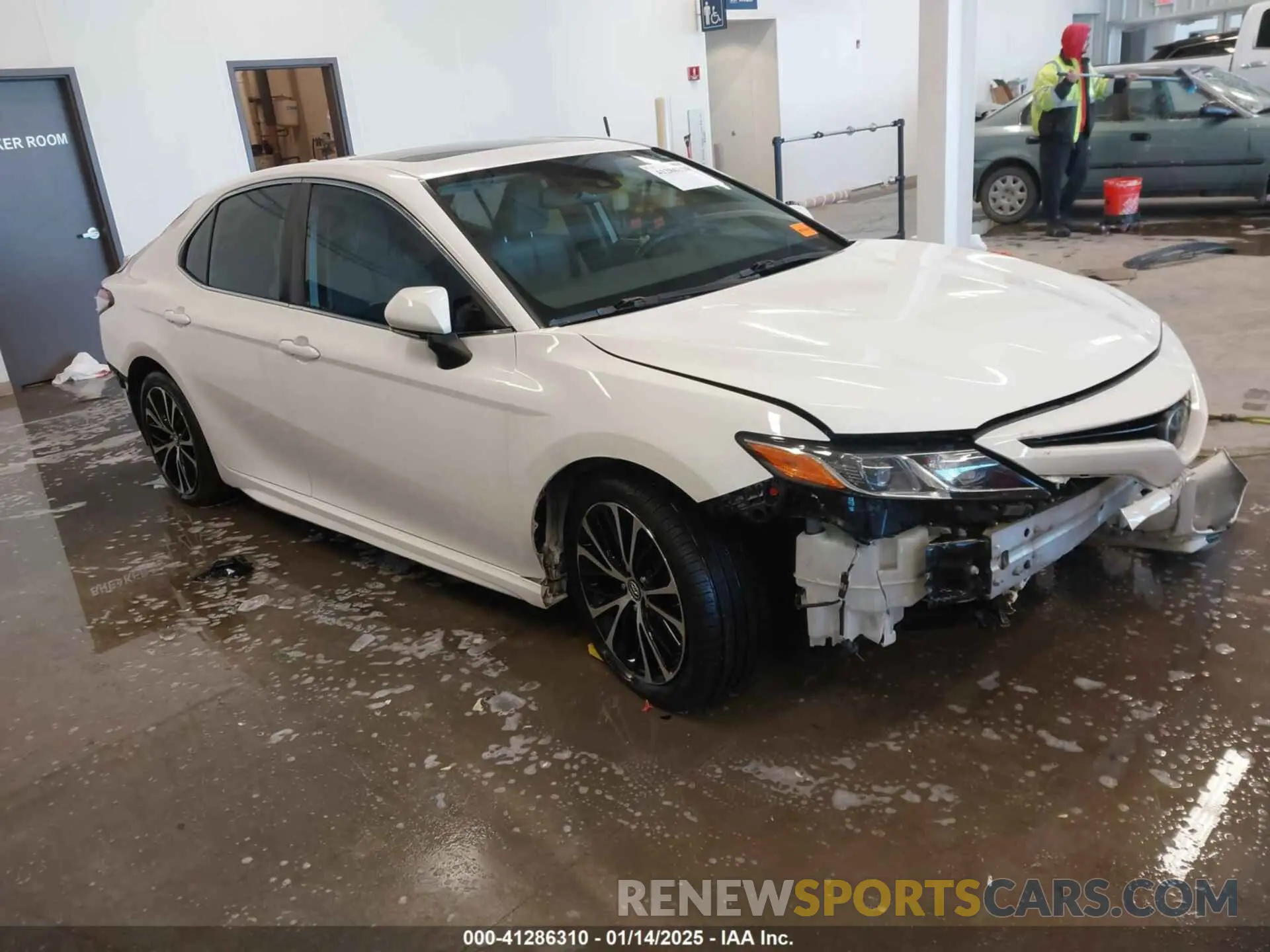 1 Photograph of a damaged car 4T1B11HK4KU179538 TOYOTA CAMRY 2019