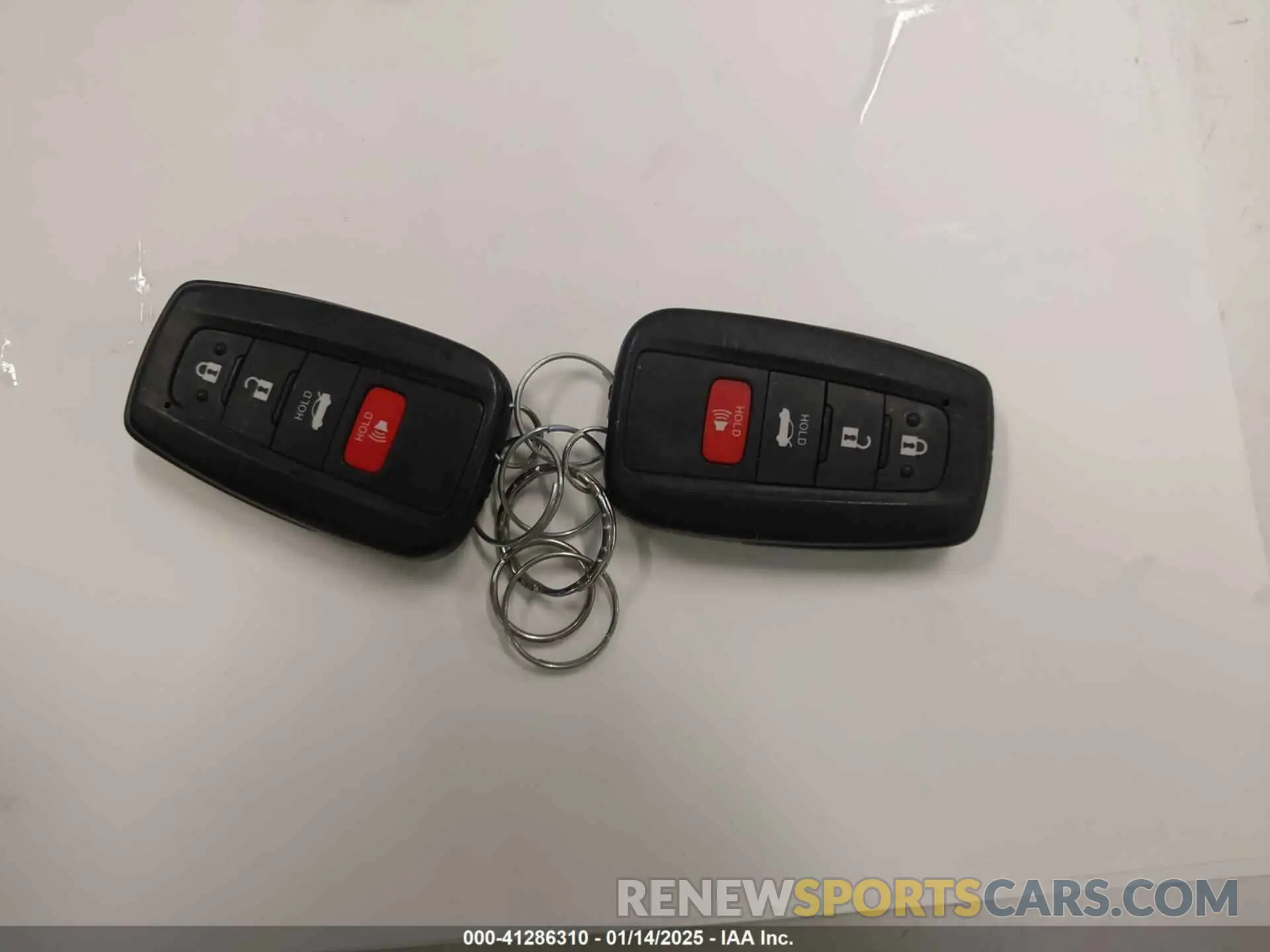 11 Photograph of a damaged car 4T1B11HK4KU179538 TOYOTA CAMRY 2019