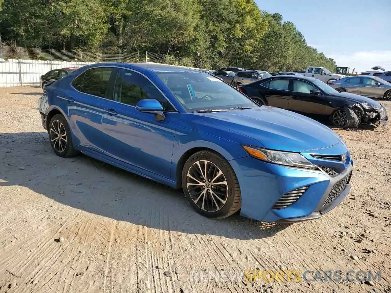 4 Photograph of a damaged car 4T1B11HK4KU181662 TOYOTA CAMRY 2019