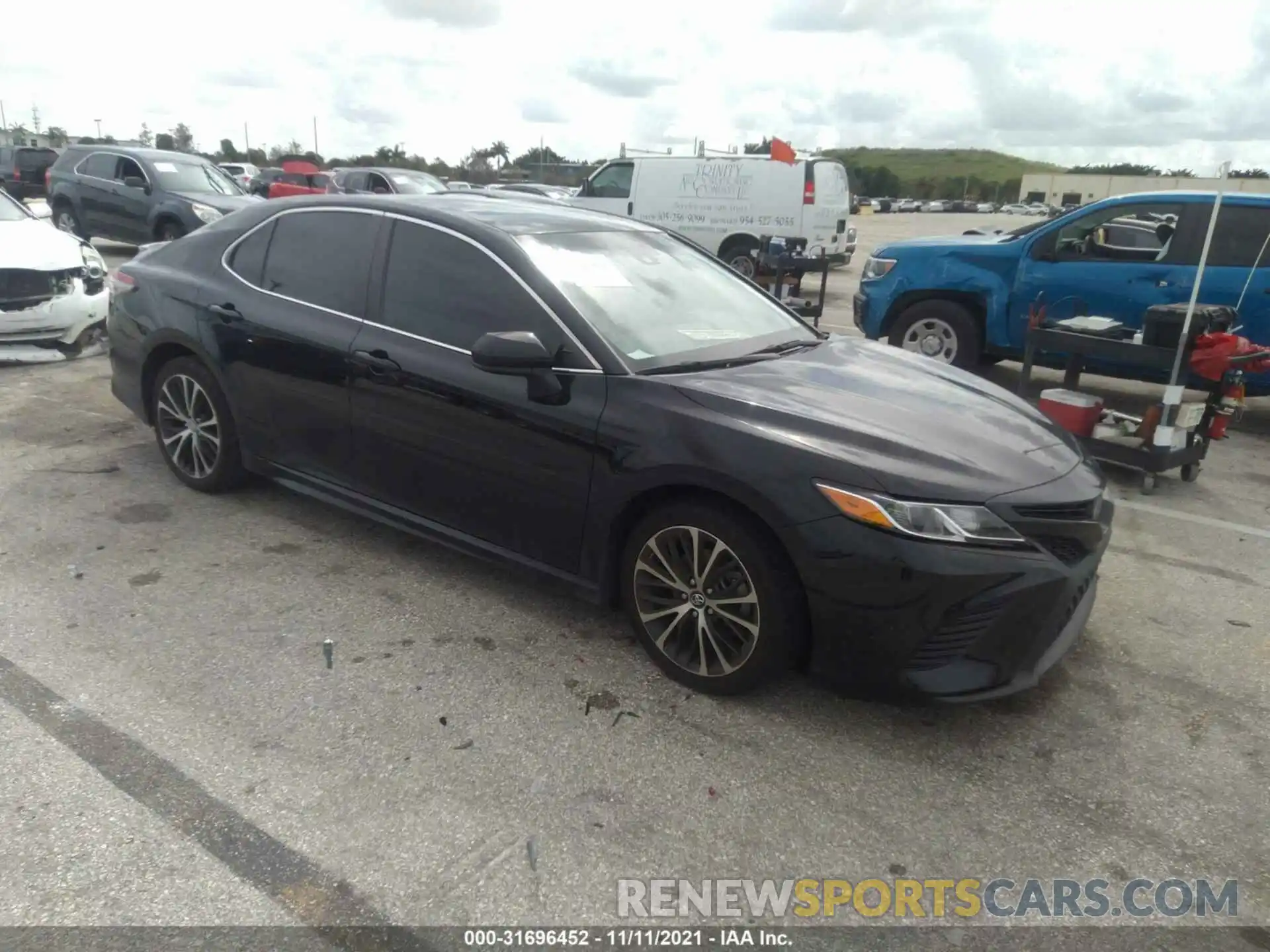 1 Photograph of a damaged car 4T1B11HK4KU185503 TOYOTA CAMRY 2019