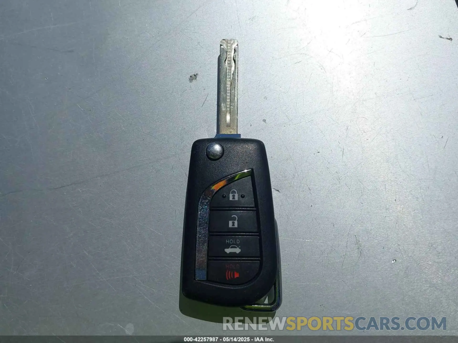 11 Photograph of a damaged car 4T1B11HK4KU188434 TOYOTA CAMRY 2019