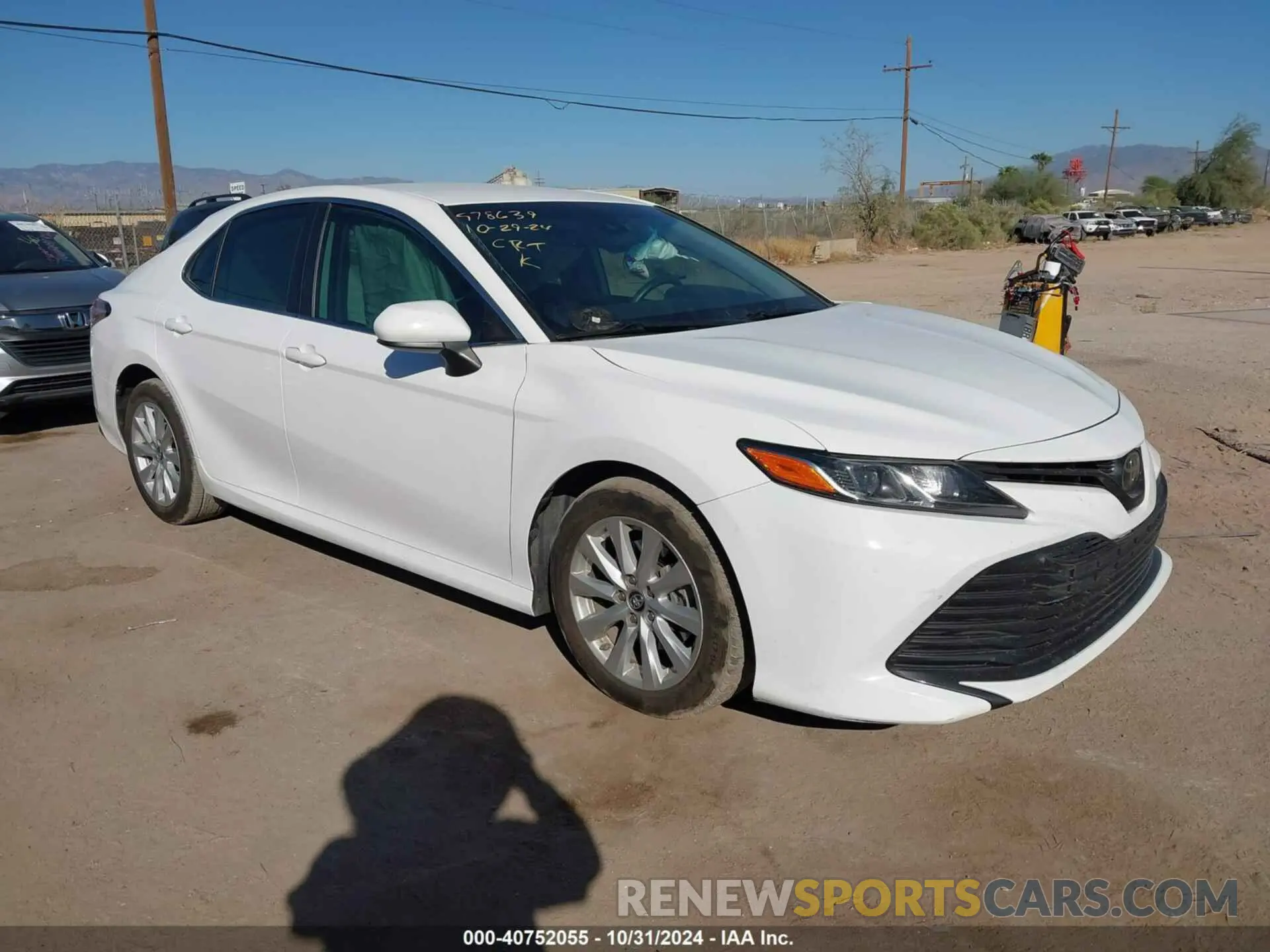 1 Photograph of a damaged car 4T1B11HK4KU189096 TOYOTA CAMRY 2019