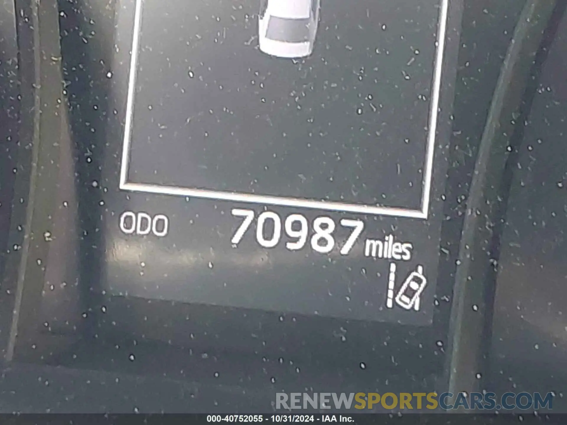 16 Photograph of a damaged car 4T1B11HK4KU189096 TOYOTA CAMRY 2019