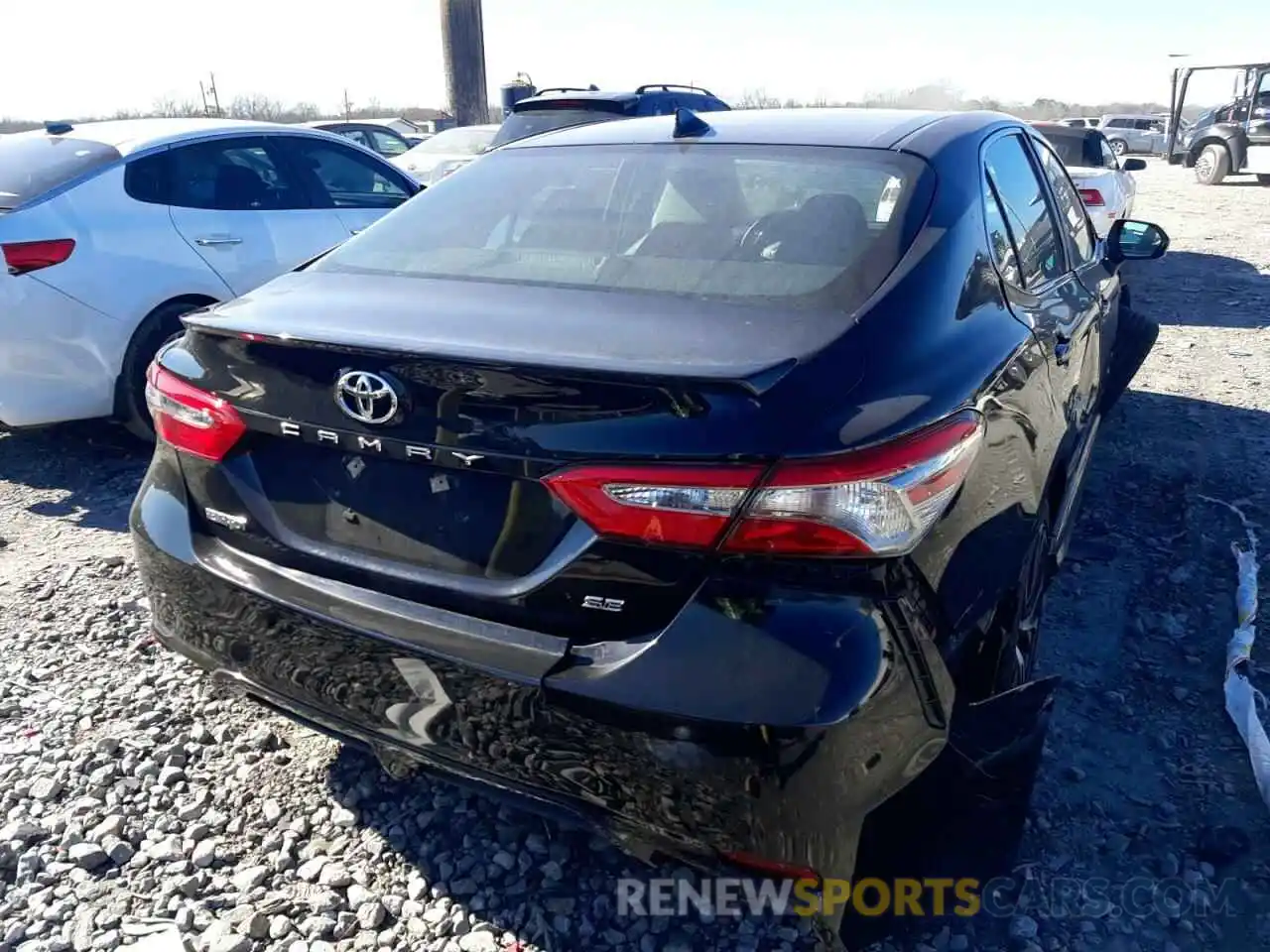 4 Photograph of a damaged car 4T1B11HK4KU191964 TOYOTA CAMRY 2019